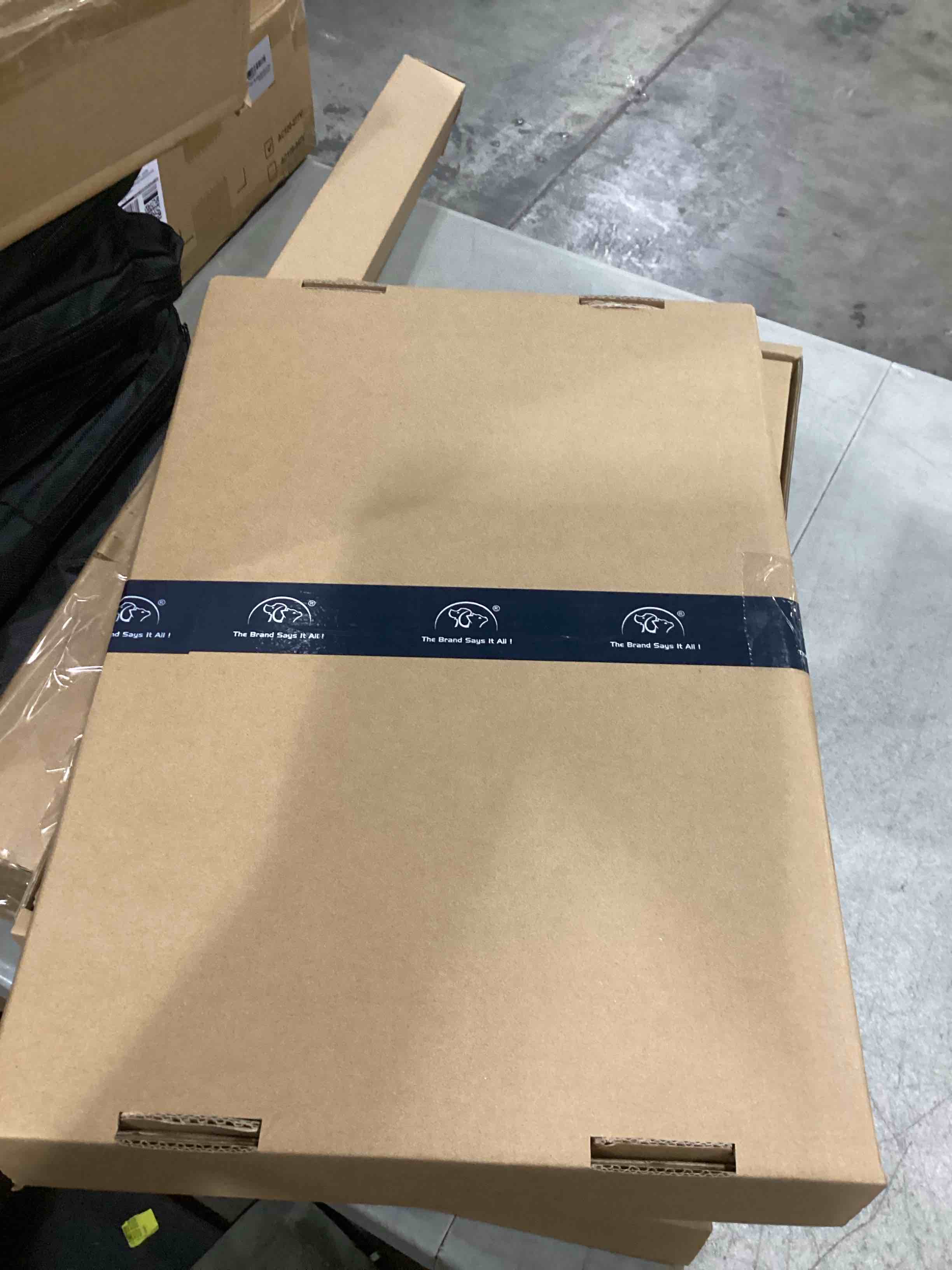 https://s3.amazonaws.com/lotting-images-prod/bidfta/TEA2411766_1746457937489.jpeg