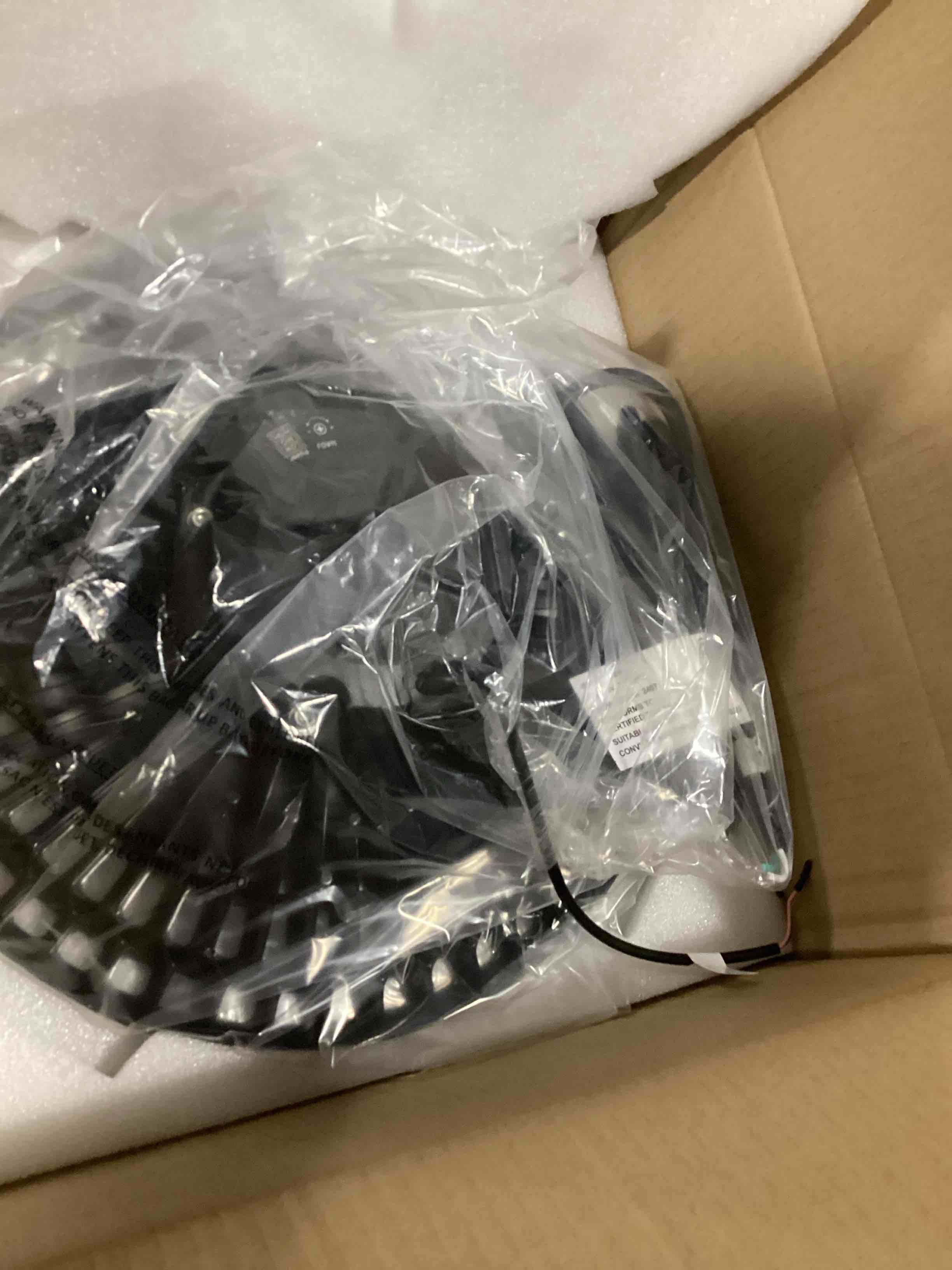 https://s3.amazonaws.com/lotting-images-prod/bidfta/TEA2411773_1746458458847.jpeg