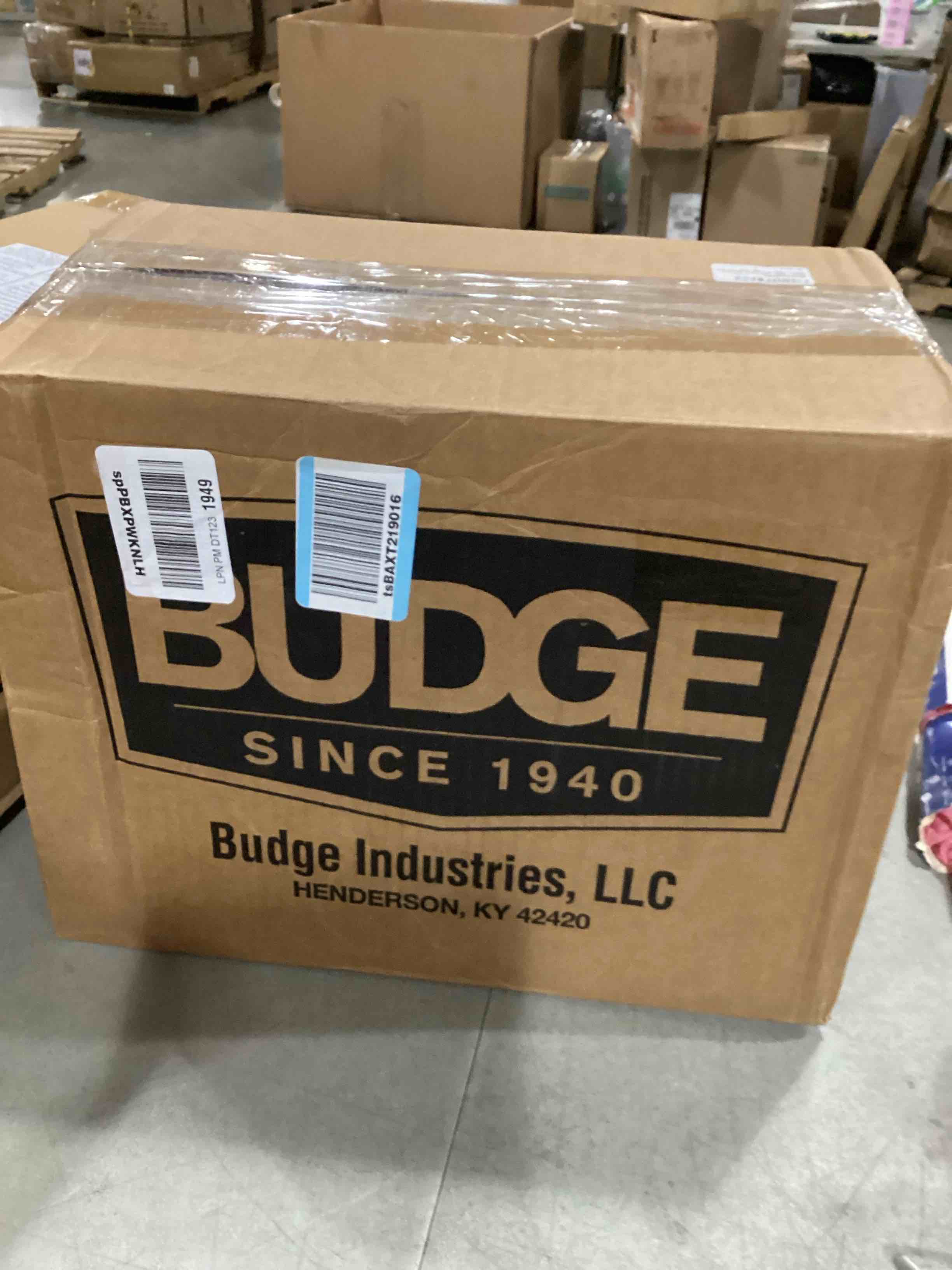 https://s3.amazonaws.com/lotting-images-prod/bidfta/TEA2411963_1746545051974.jpeg