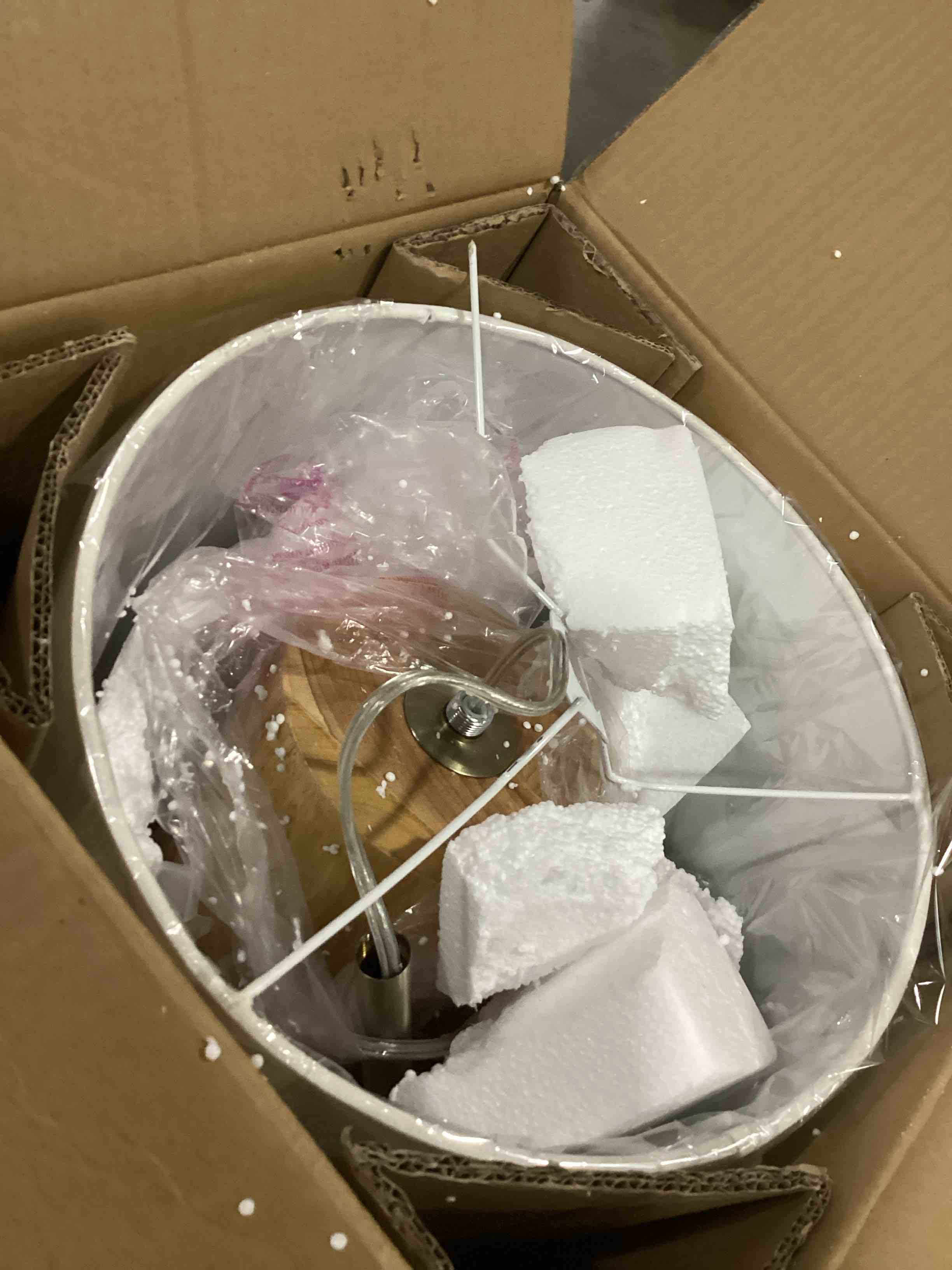 https://s3.amazonaws.com/lotting-images-prod/bidfta/TEA2412540_1747052884224.jpeg