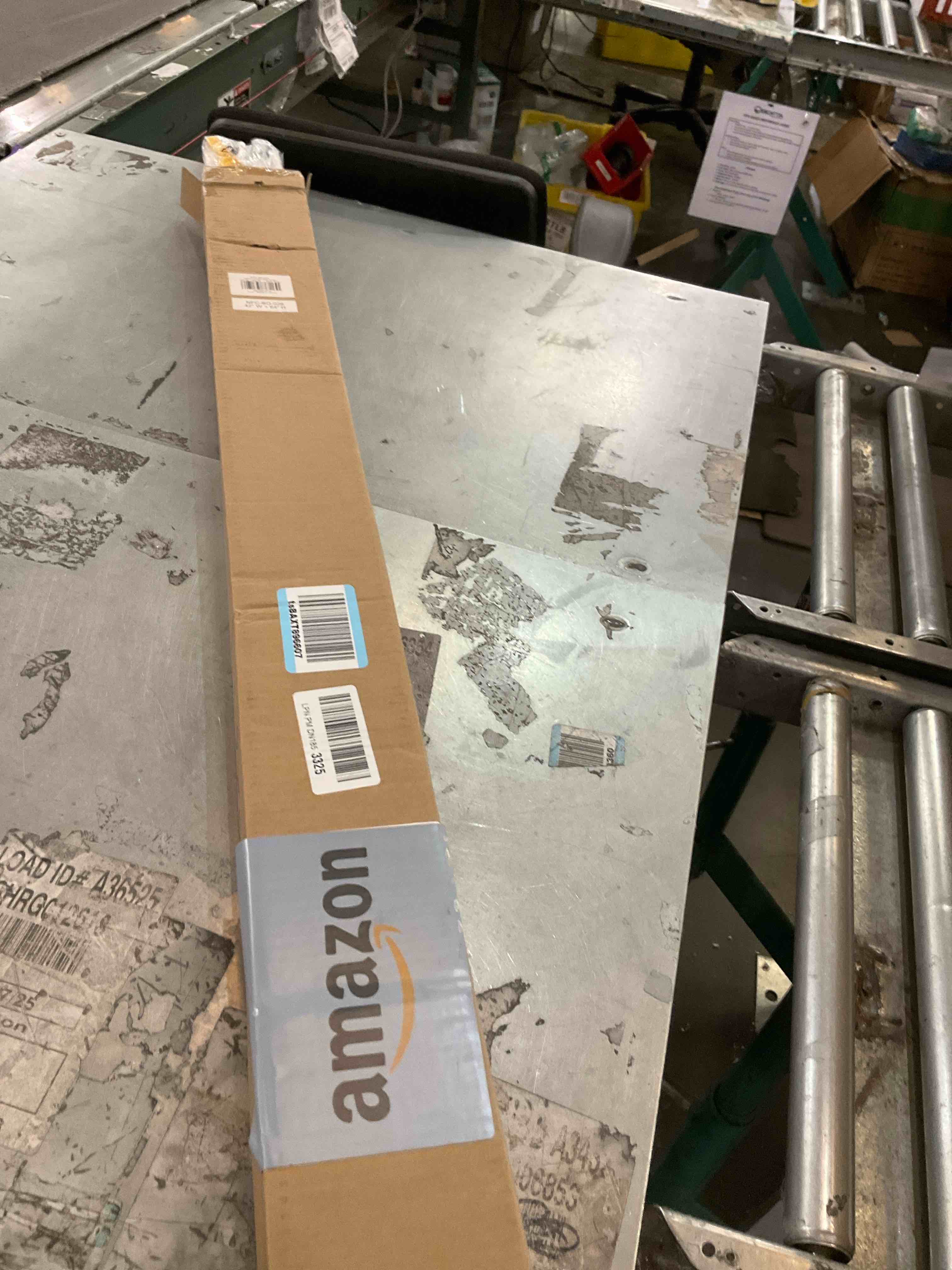 https://s3.amazonaws.com/lotting-images-prod/bidfta/TEA2466228_1744218252295.jpeg