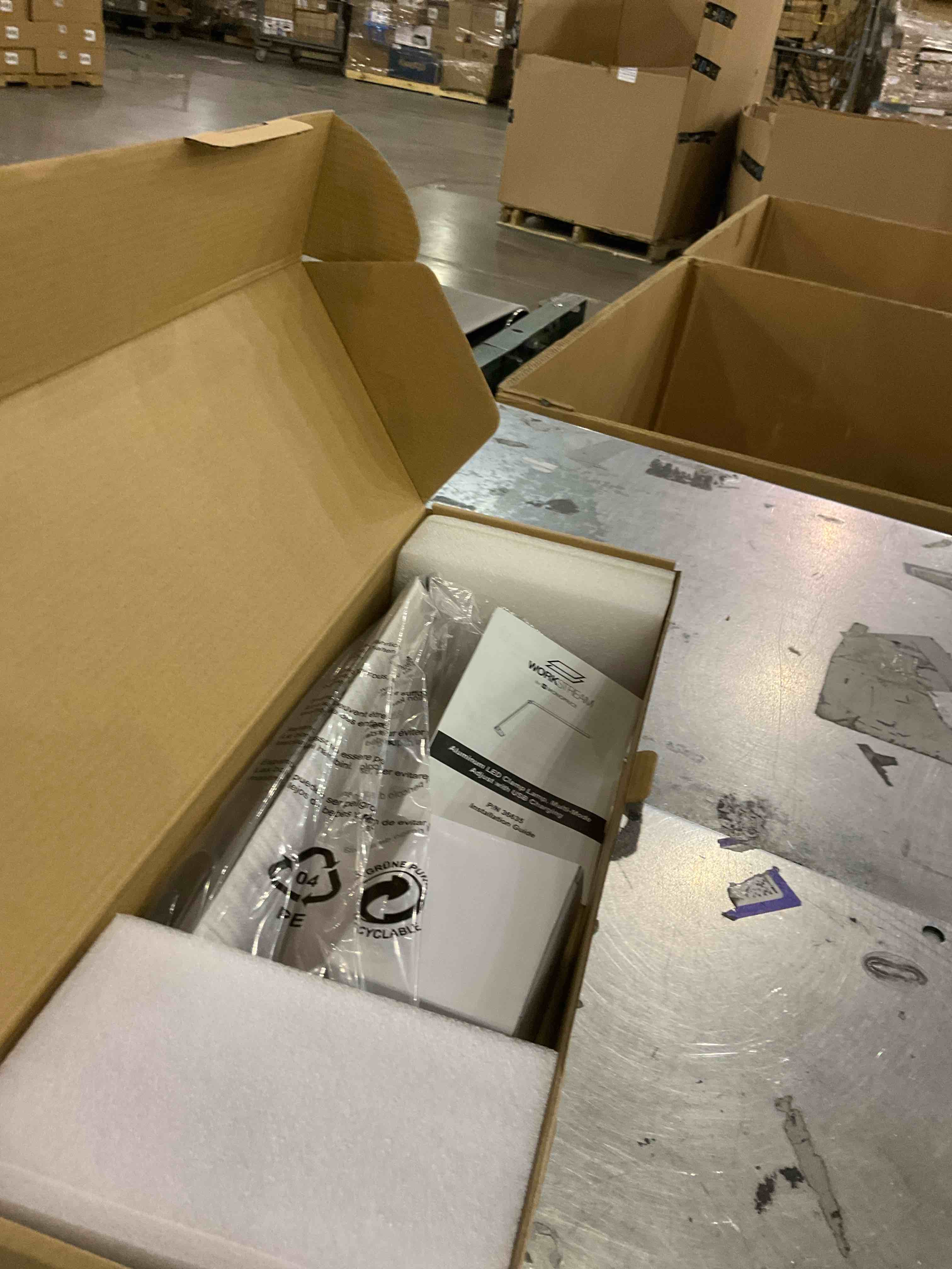 https://s3.amazonaws.com/lotting-images-prod/bidfta/TEA2467207_1742471946650.jpeg