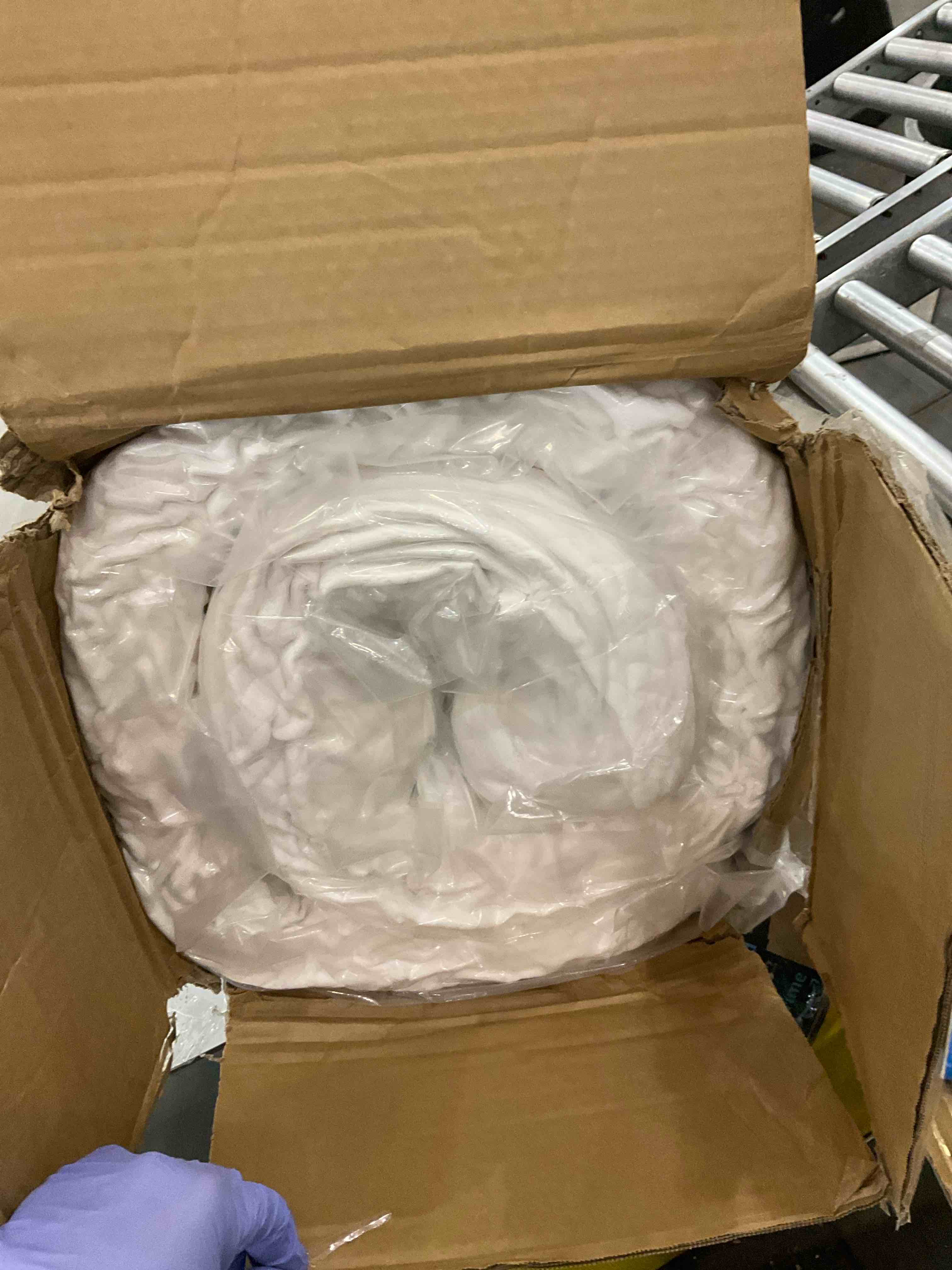 https://s3.amazonaws.com/lotting-images-prod/bidfta/TEA2468572_1742912345047.jpeg