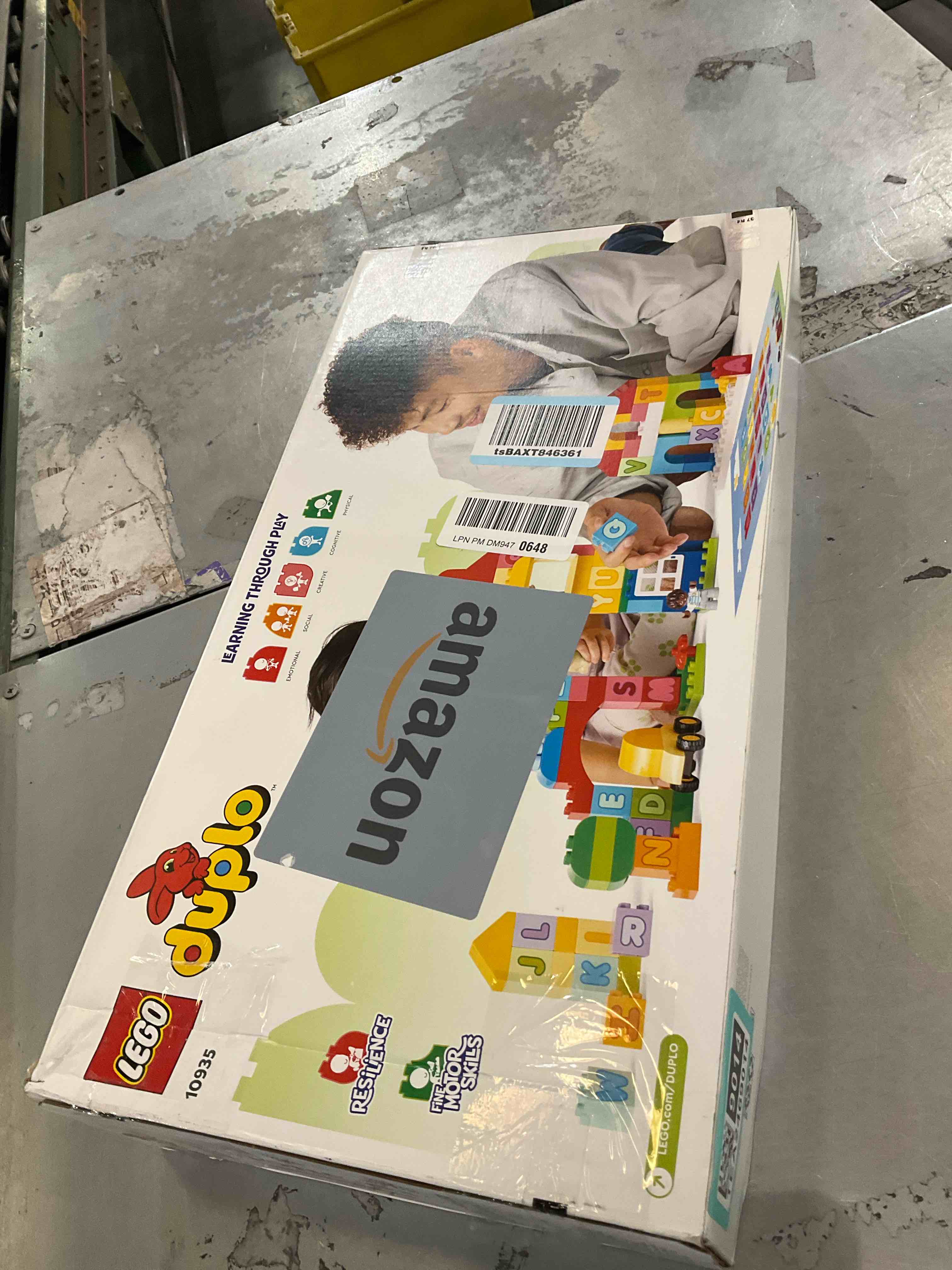 https://s3.amazonaws.com/lotting-images-prod/bidfta/TEA2469014_1743014300972.jpeg
