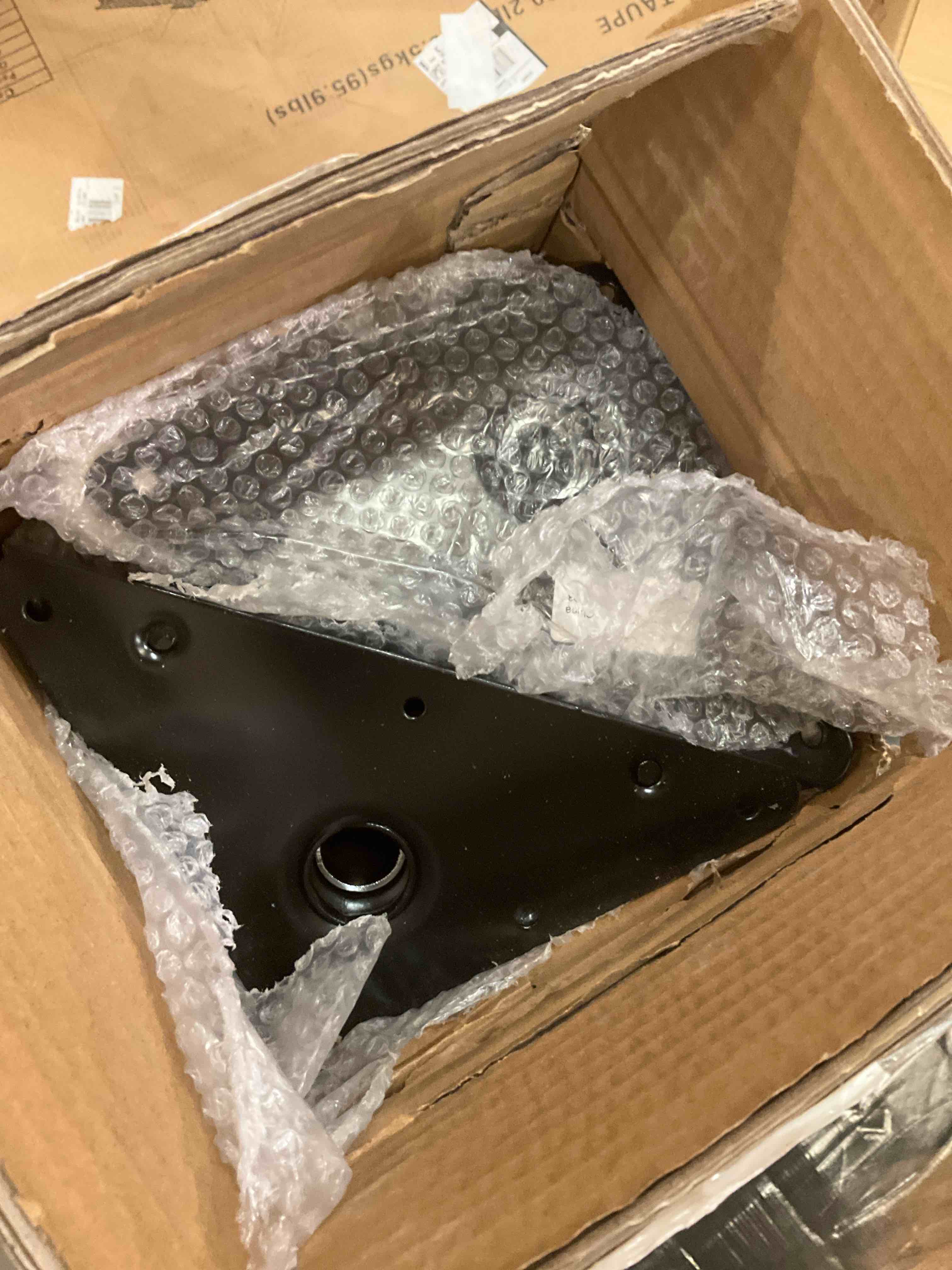 https://s3.amazonaws.com/lotting-images-prod/bidfta/TEA2470803_1743614929752.jpeg