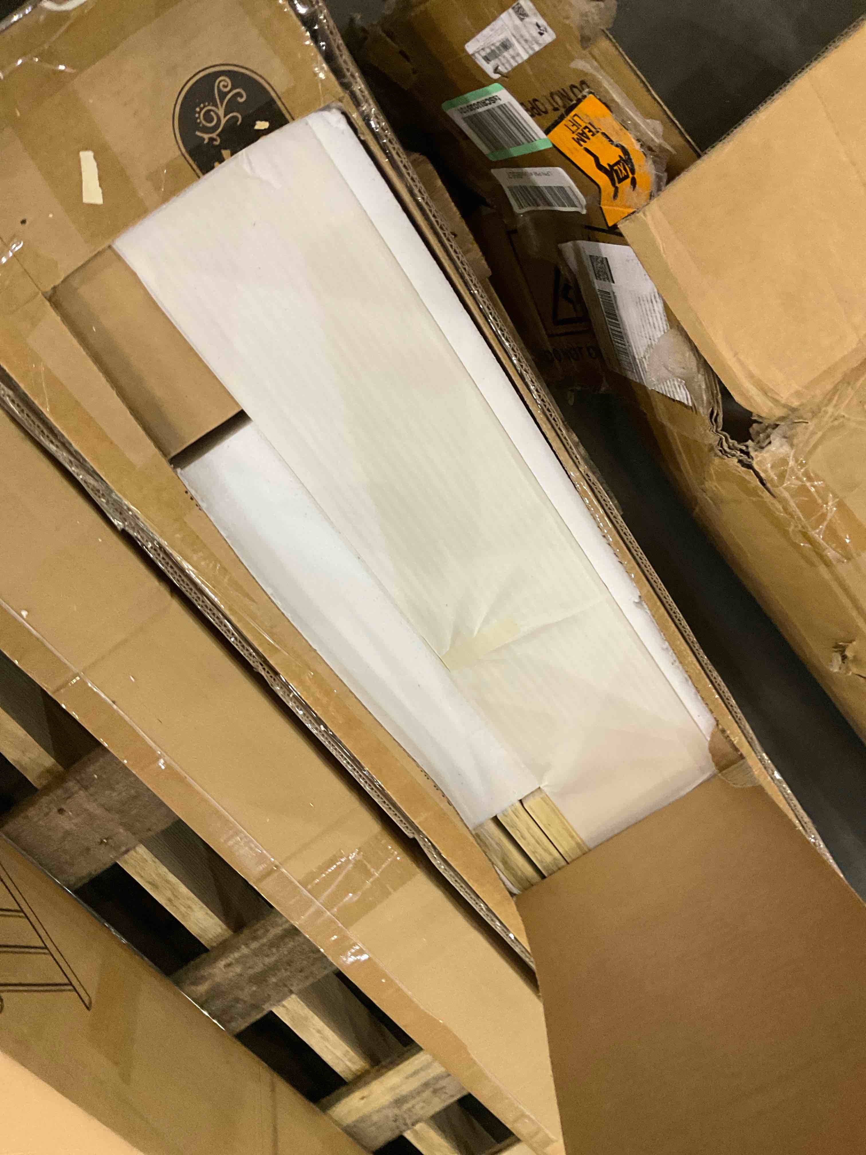https://s3.amazonaws.com/lotting-images-prod/bidfta/TEA2470897_1743694409195.jpeg
