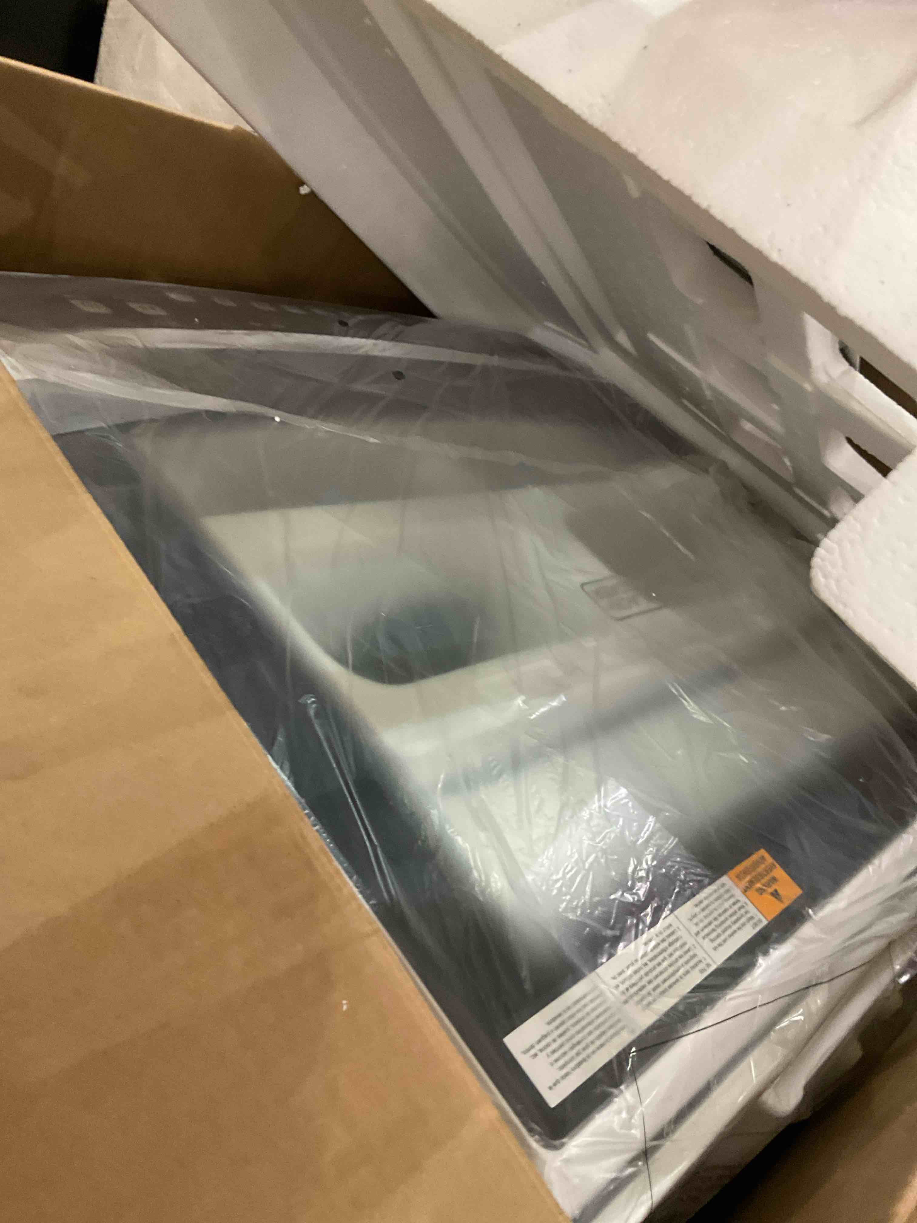 https://s3.amazonaws.com/lotting-images-prod/bidfta/TEA2470976_1743706742947.jpeg
