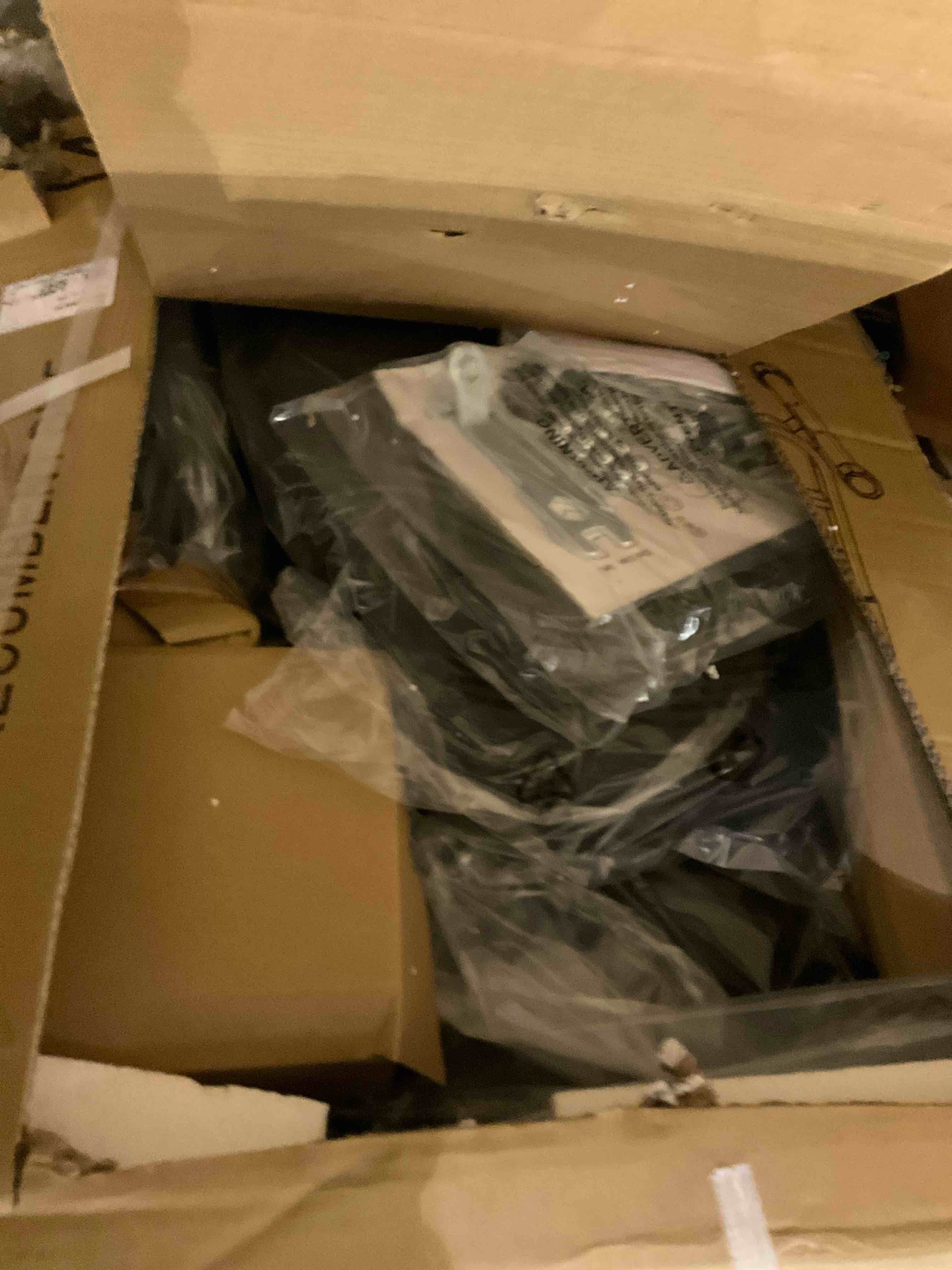 https://s3.amazonaws.com/lotting-images-prod/bidfta/TEA2471482_1744034206475.jpeg
