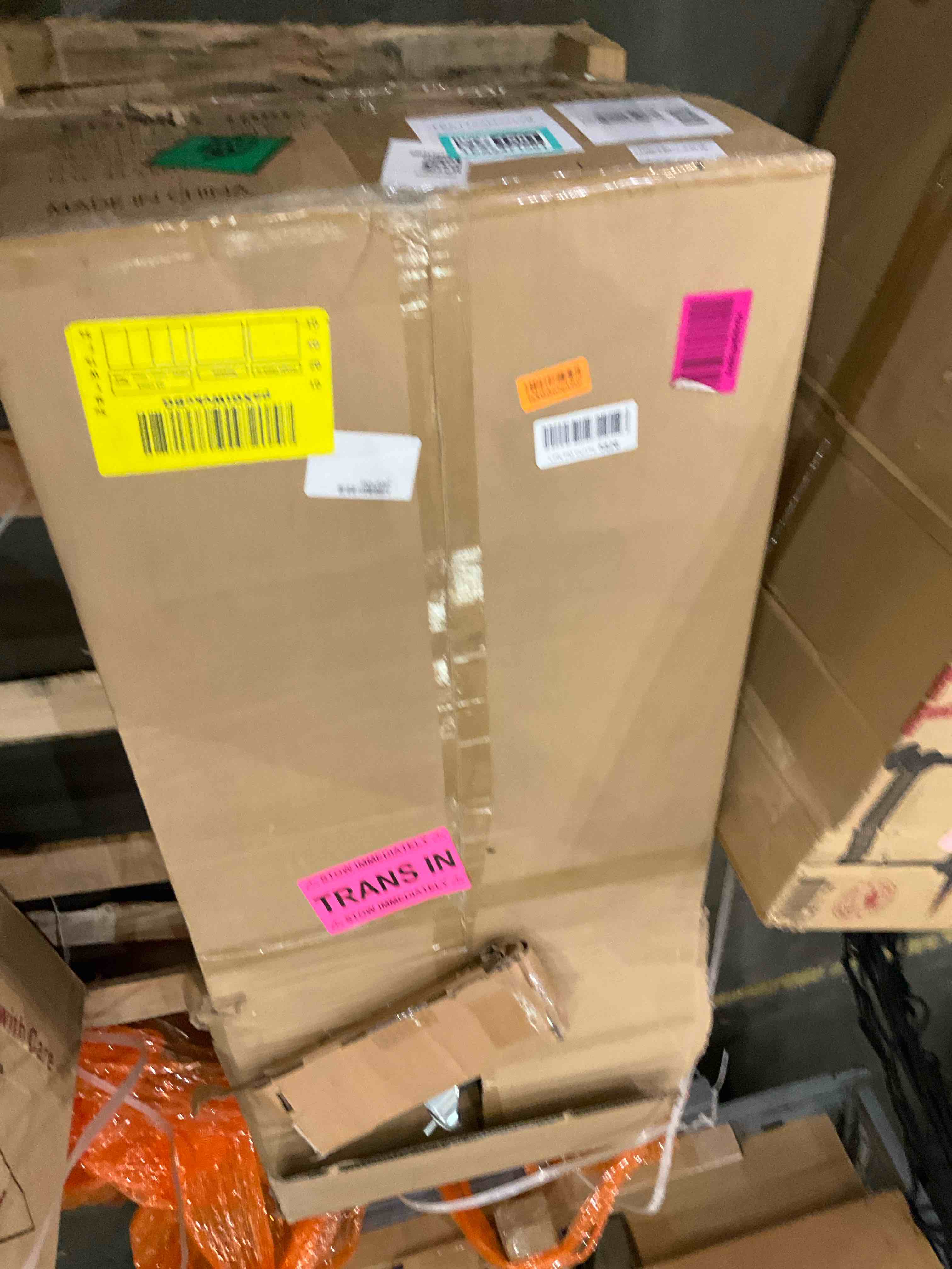 https://s3.amazonaws.com/lotting-images-prod/bidfta/TEA2471501_1744035739505.jpeg