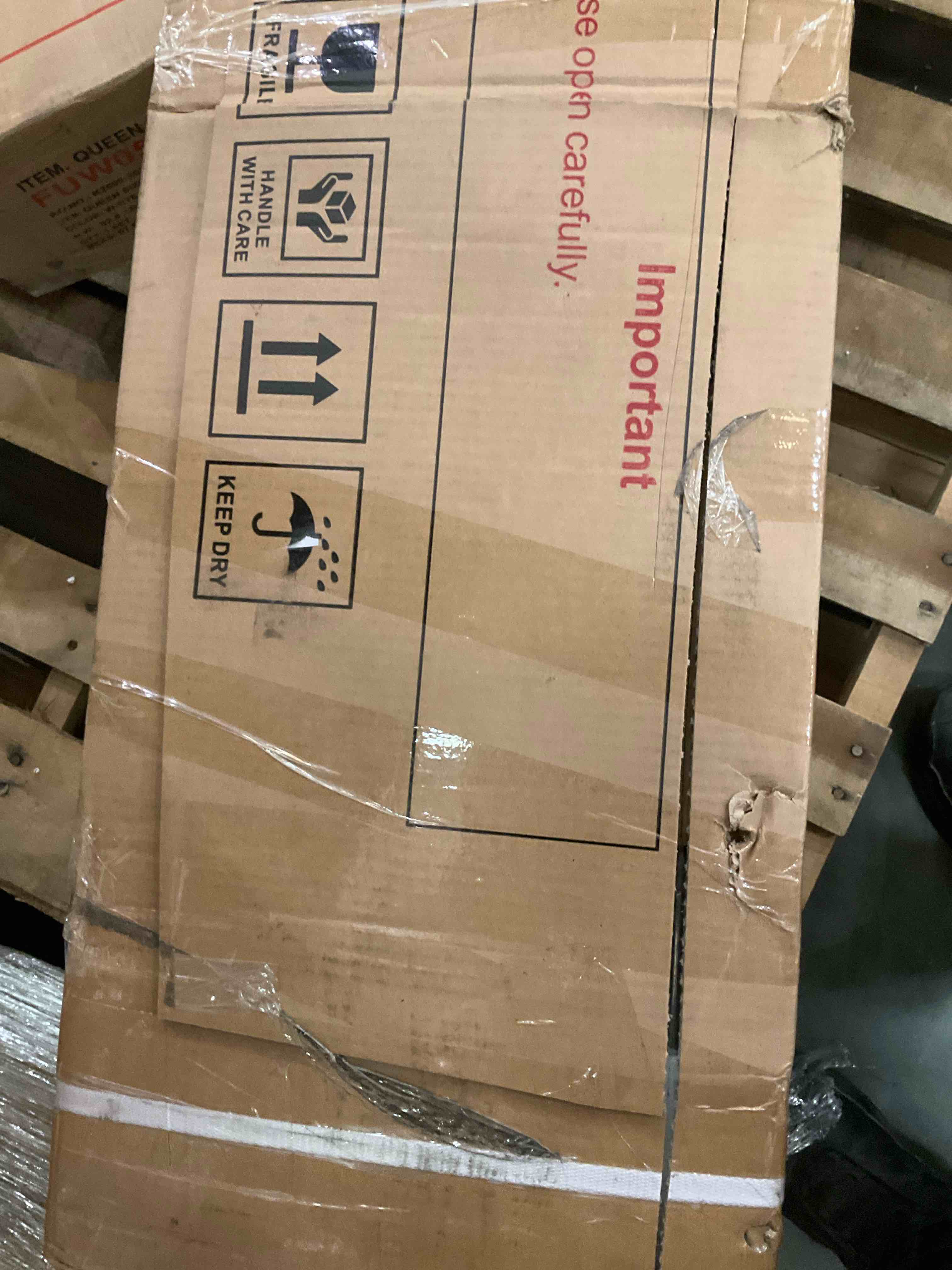 Amazon Basics - Durable, Foldable Metal Wire Dog Crate with Tray, Single Door, 30 x 19 x 21 Inches, Black