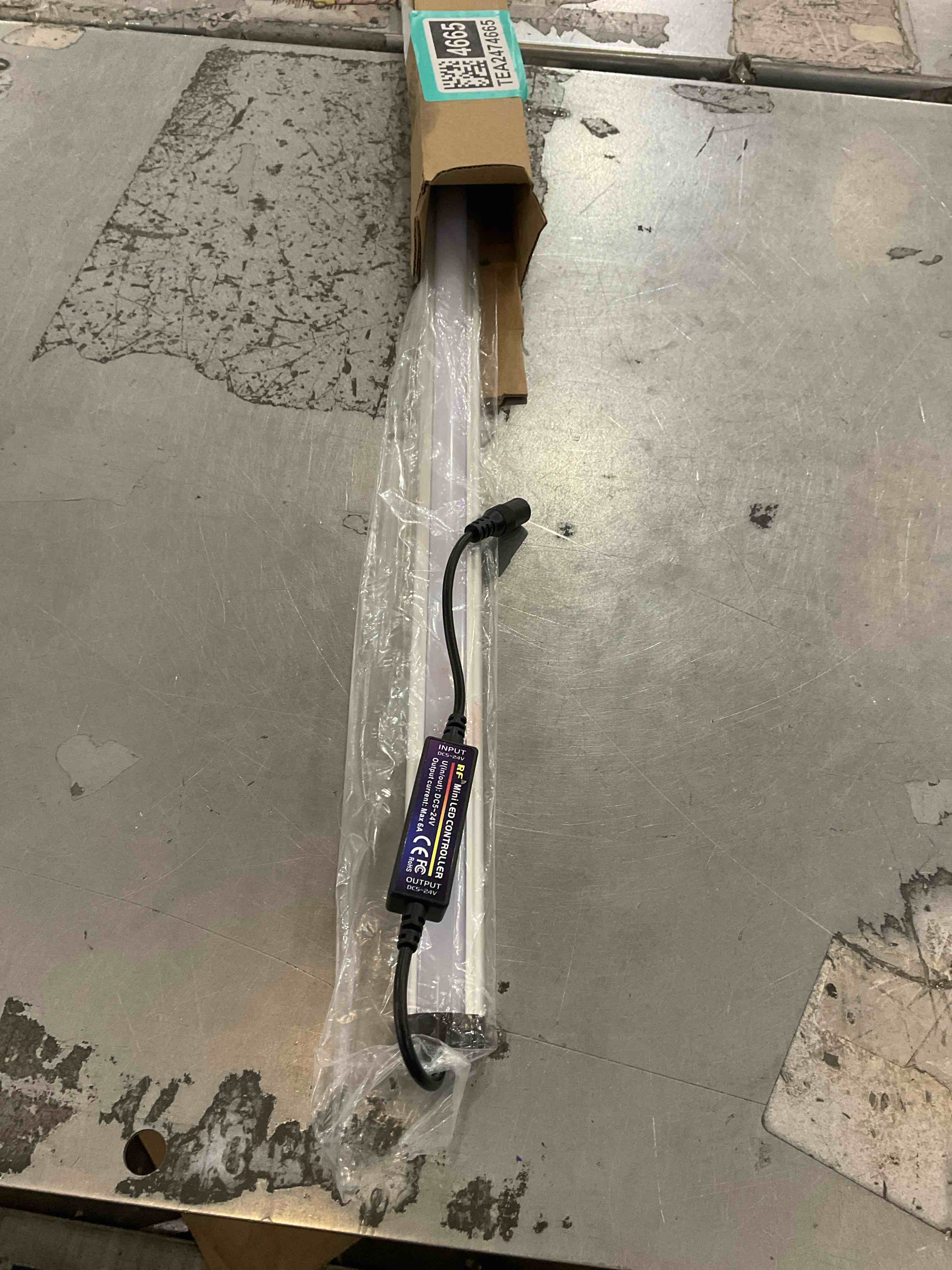 LAIFUNI Dimmable Under Cabinet Lighting, RGB LED Light Bar, RF Remote Control Lamp, Multicolor Under Counter Lights for Desk, Room, Cupboard, Hallway, Shelf, Closet (24 Inch)