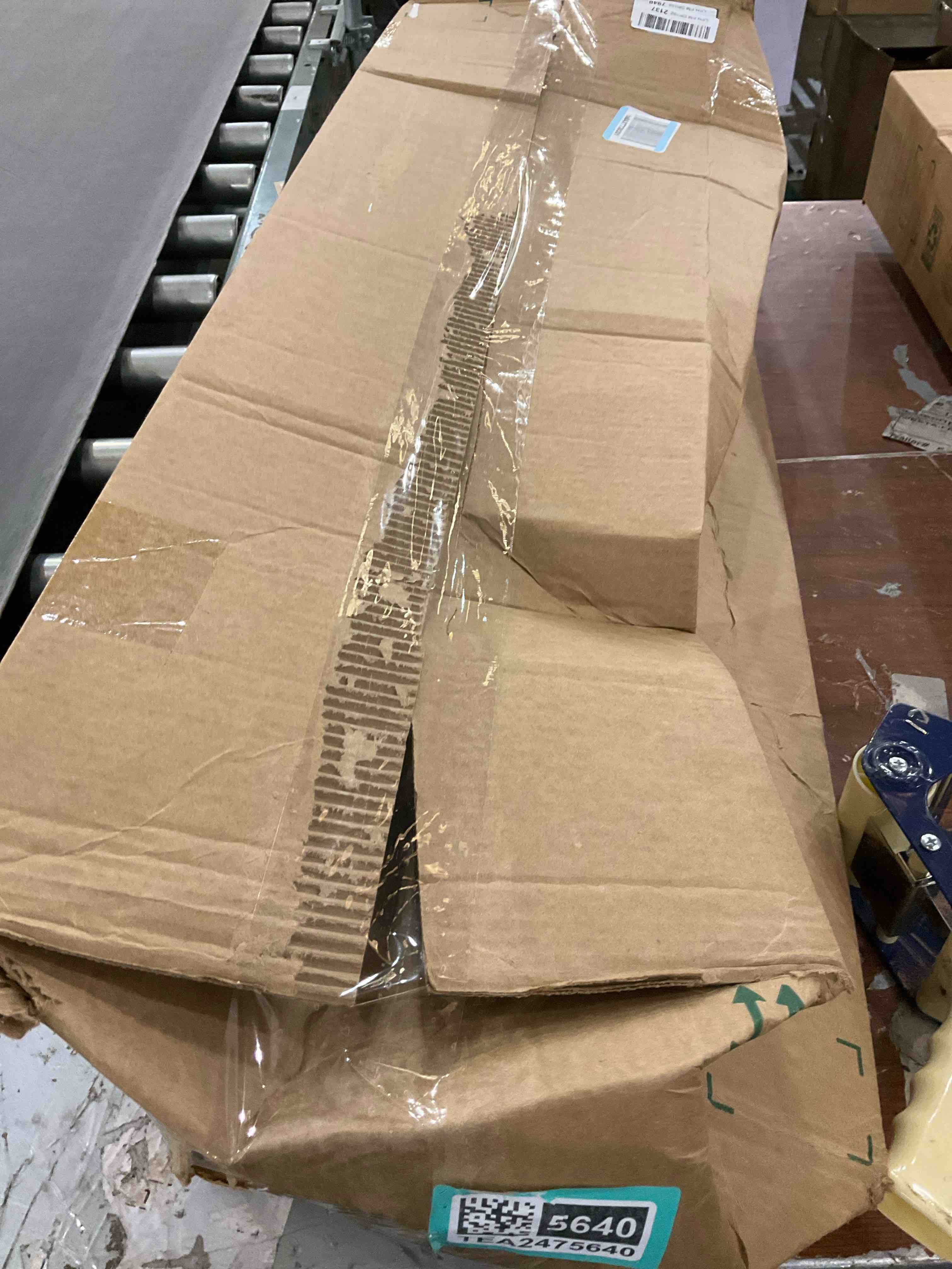 https://s3.amazonaws.com/lotting-images-prod/bidfta/TEA2475640_1744291214381.jpeg