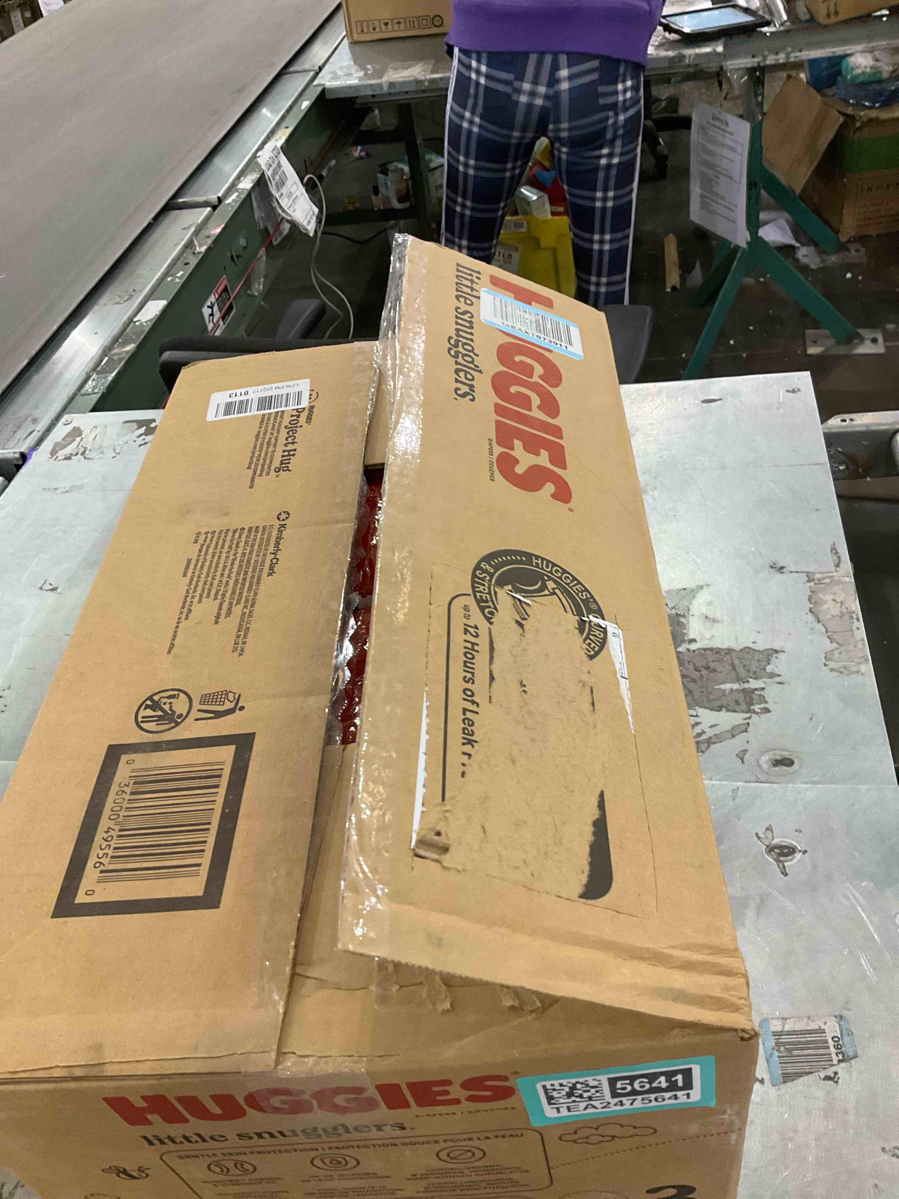 https://s3.amazonaws.com/lotting-images-prod/bidfta/TEA2475641_1744293166901.jpeg