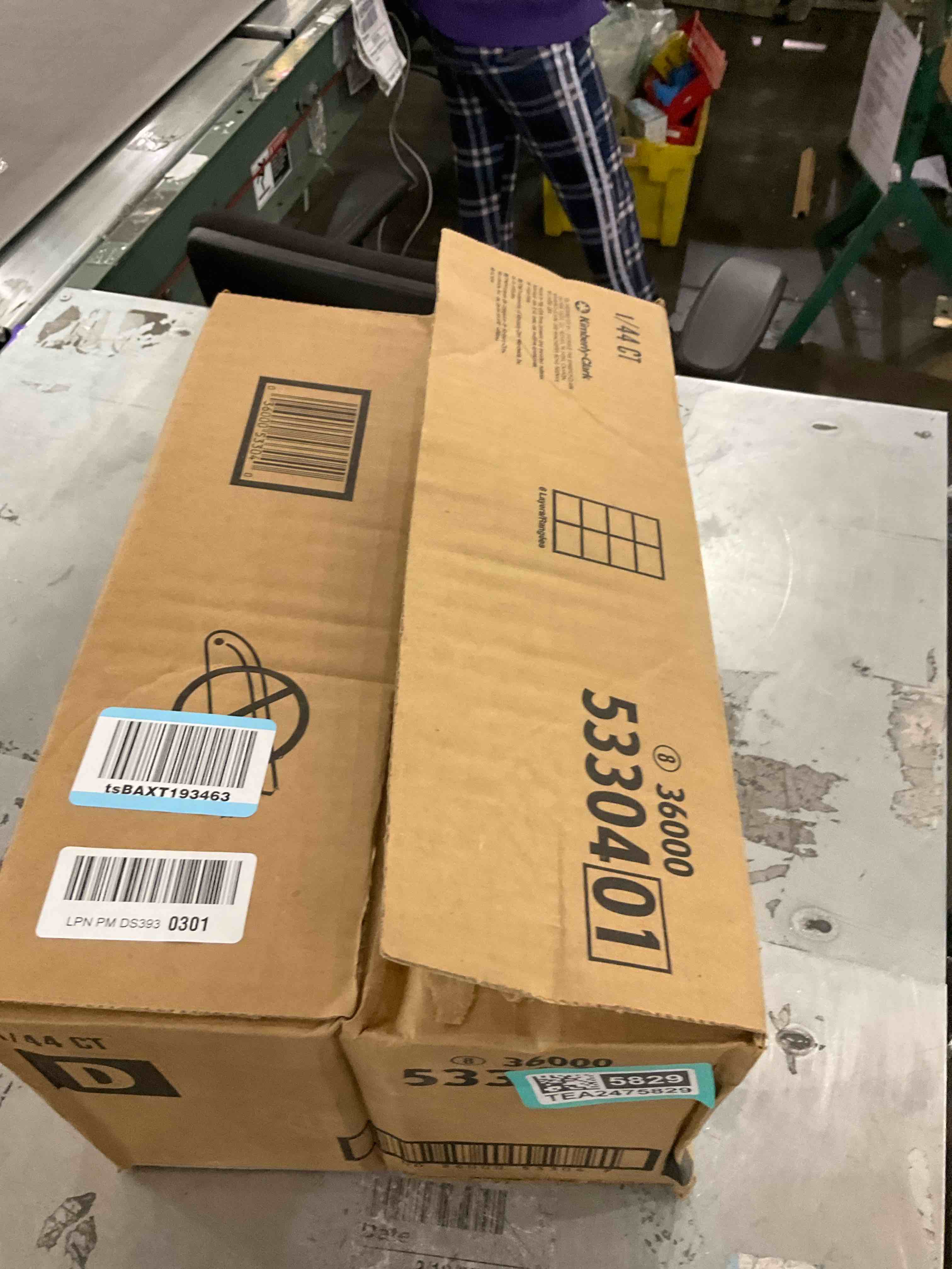https://s3.amazonaws.com/lotting-images-prod/bidfta/TEA2475829_1744295002835.jpeg