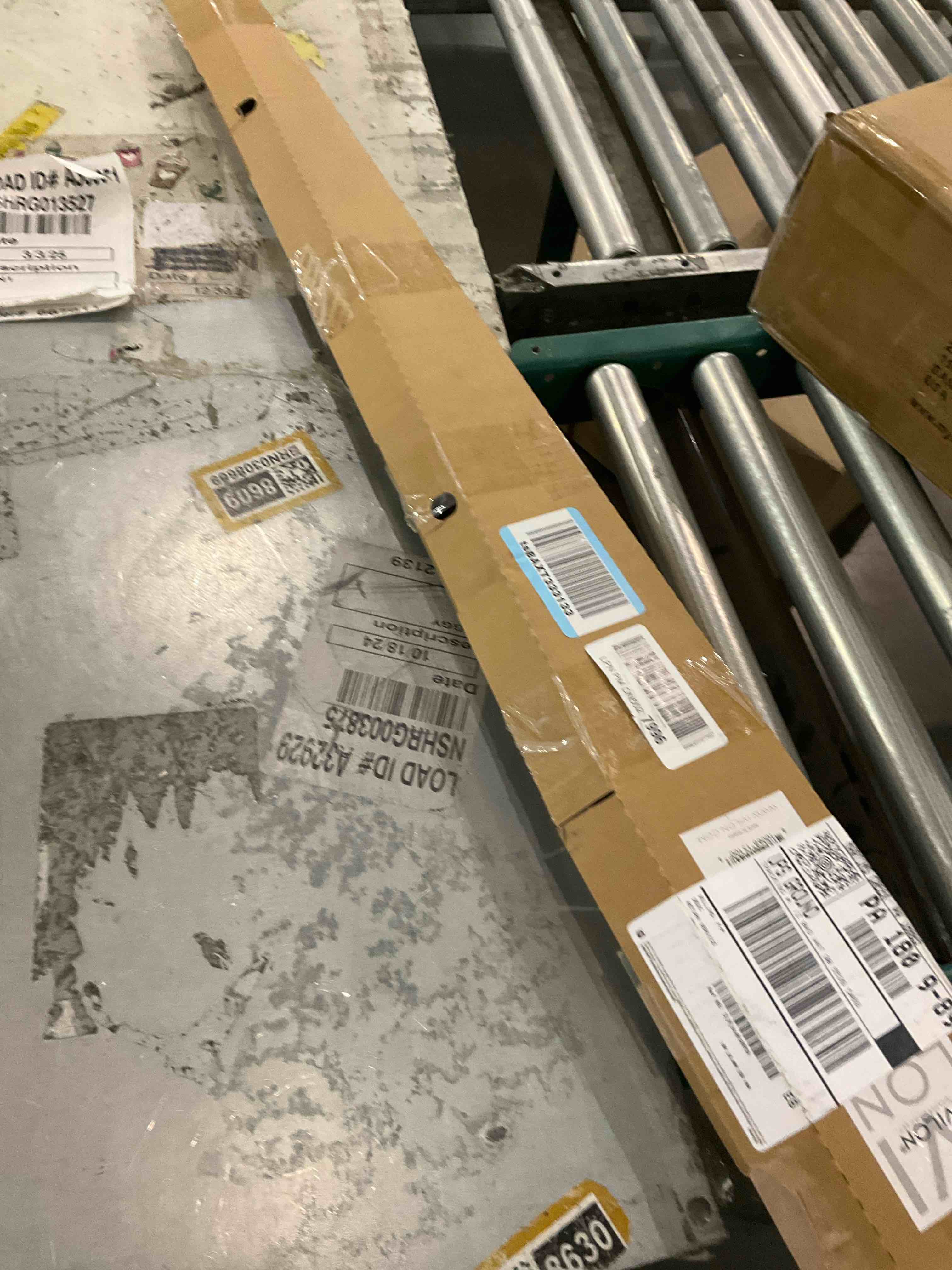 https://s3.amazonaws.com/lotting-images-prod/bidfta/TEA2477447_1744035250311.jpeg
