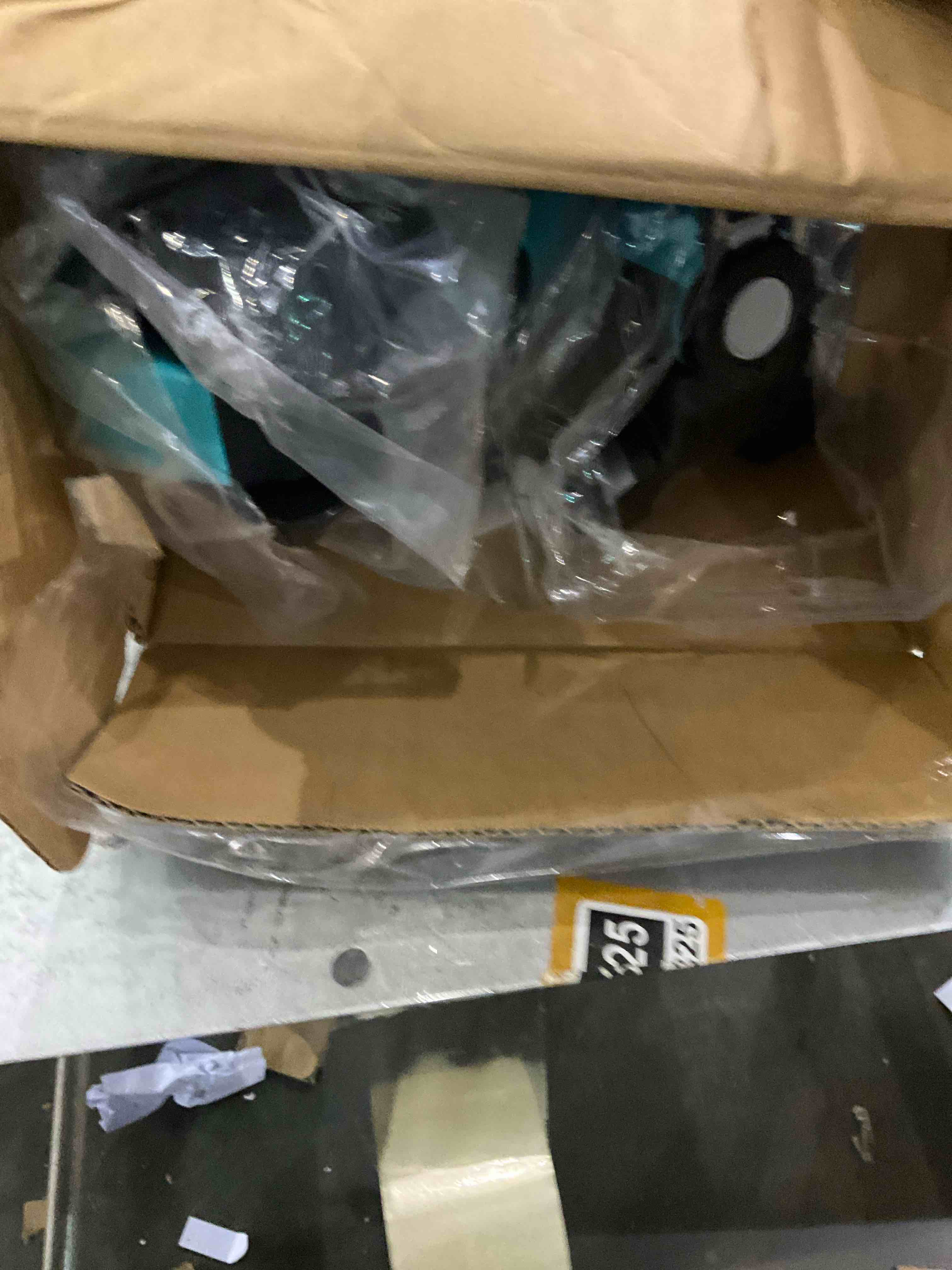 https://s3.amazonaws.com/lotting-images-prod/bidfta/TEA2477533_1743766309932.jpeg
