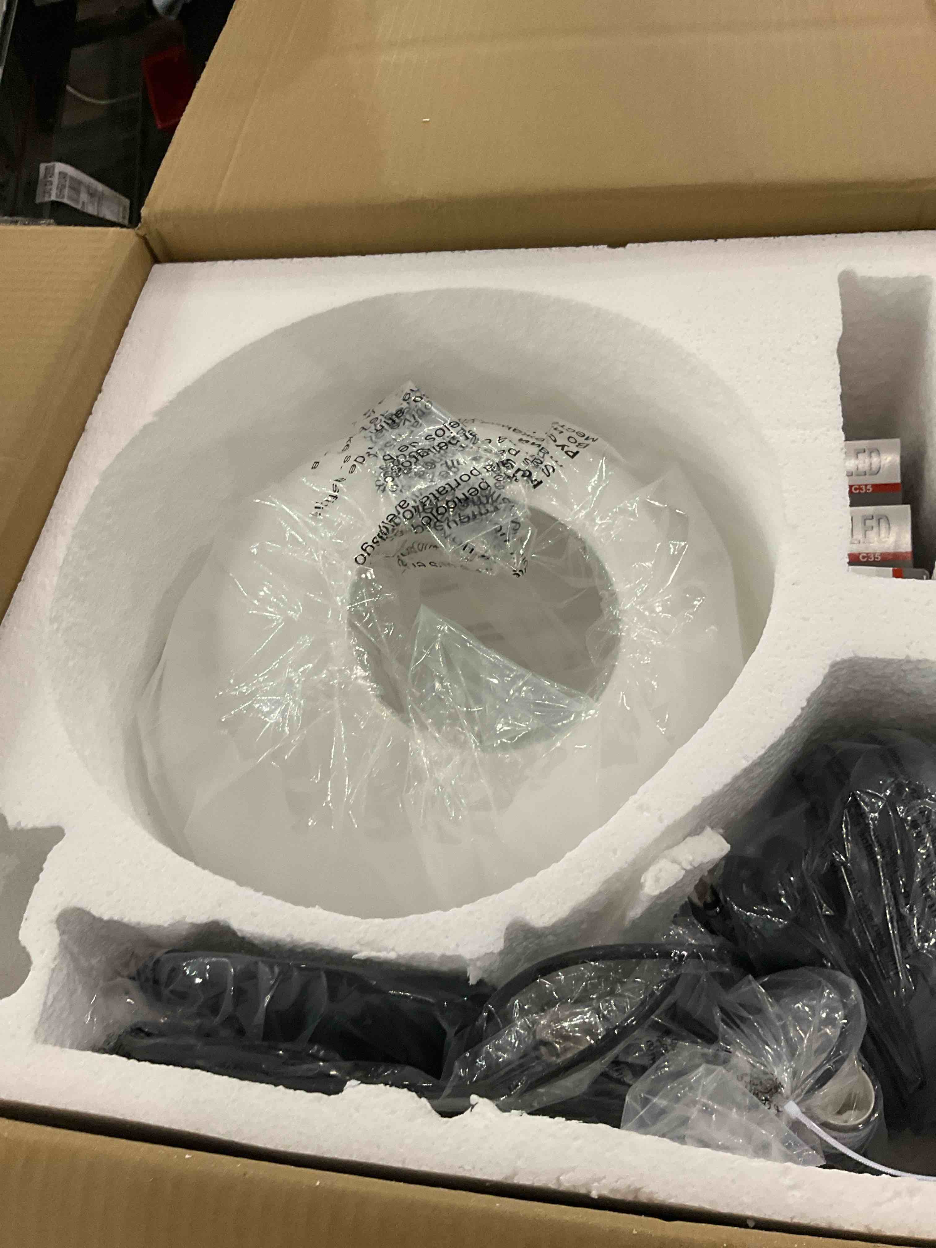https://s3.amazonaws.com/lotting-images-prod/bidfta/TEA2477558_1743768410310.jpeg
