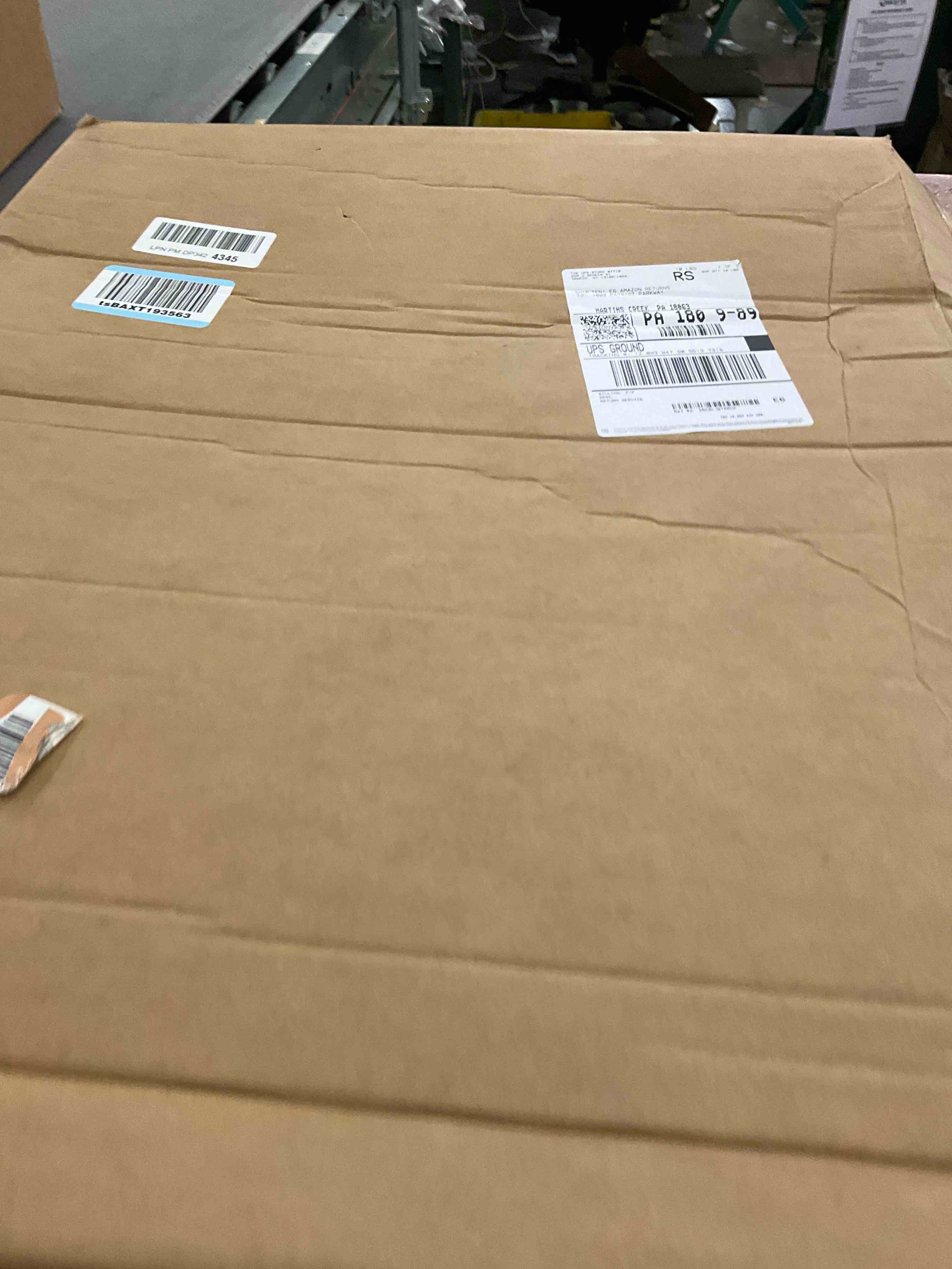https://s3.amazonaws.com/lotting-images-prod/bidfta/TEA2477975_1743786671046.jpeg