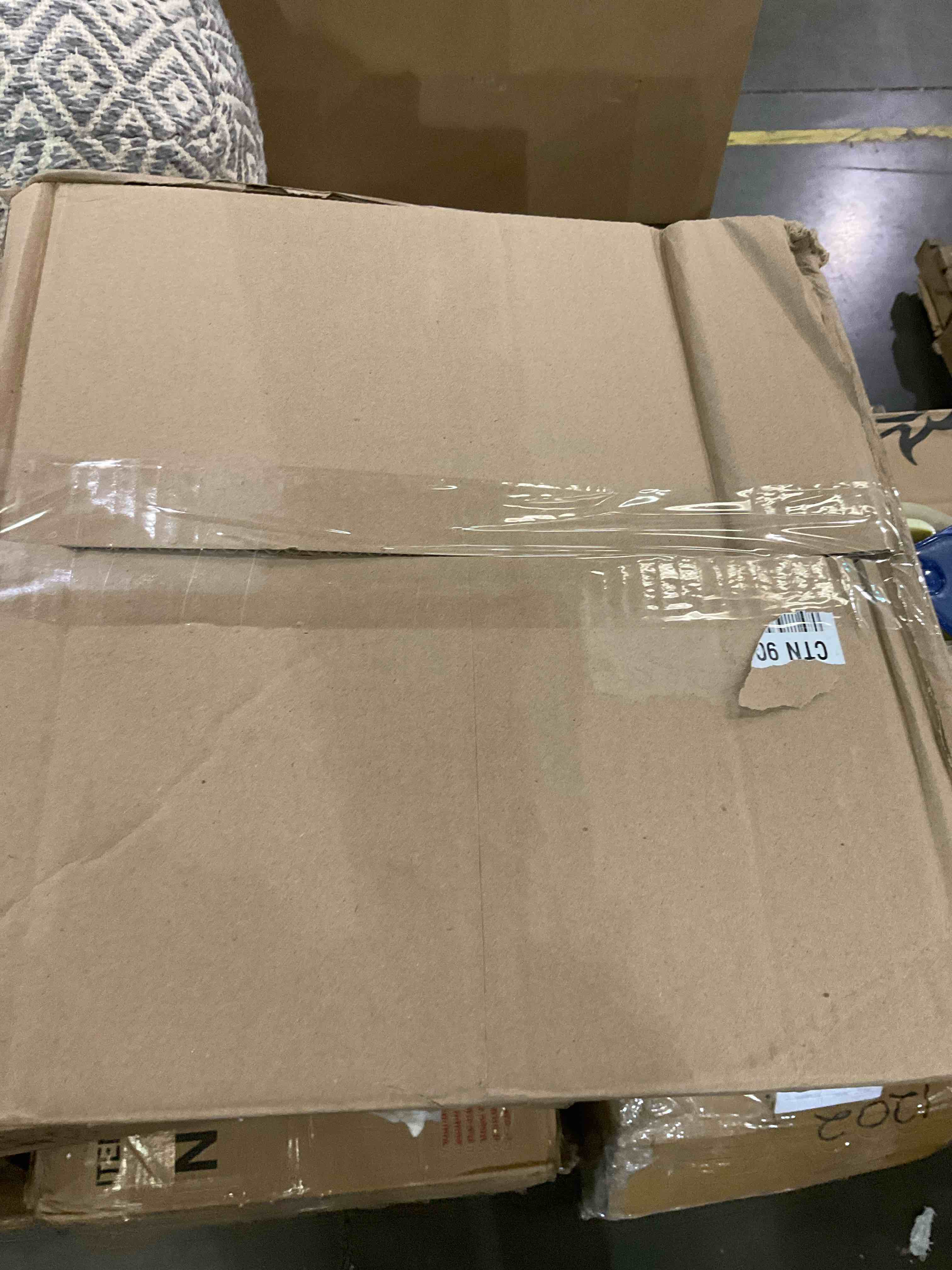 https://s3.amazonaws.com/lotting-images-prod/bidfta/TEA2478297_1744044948806.jpeg