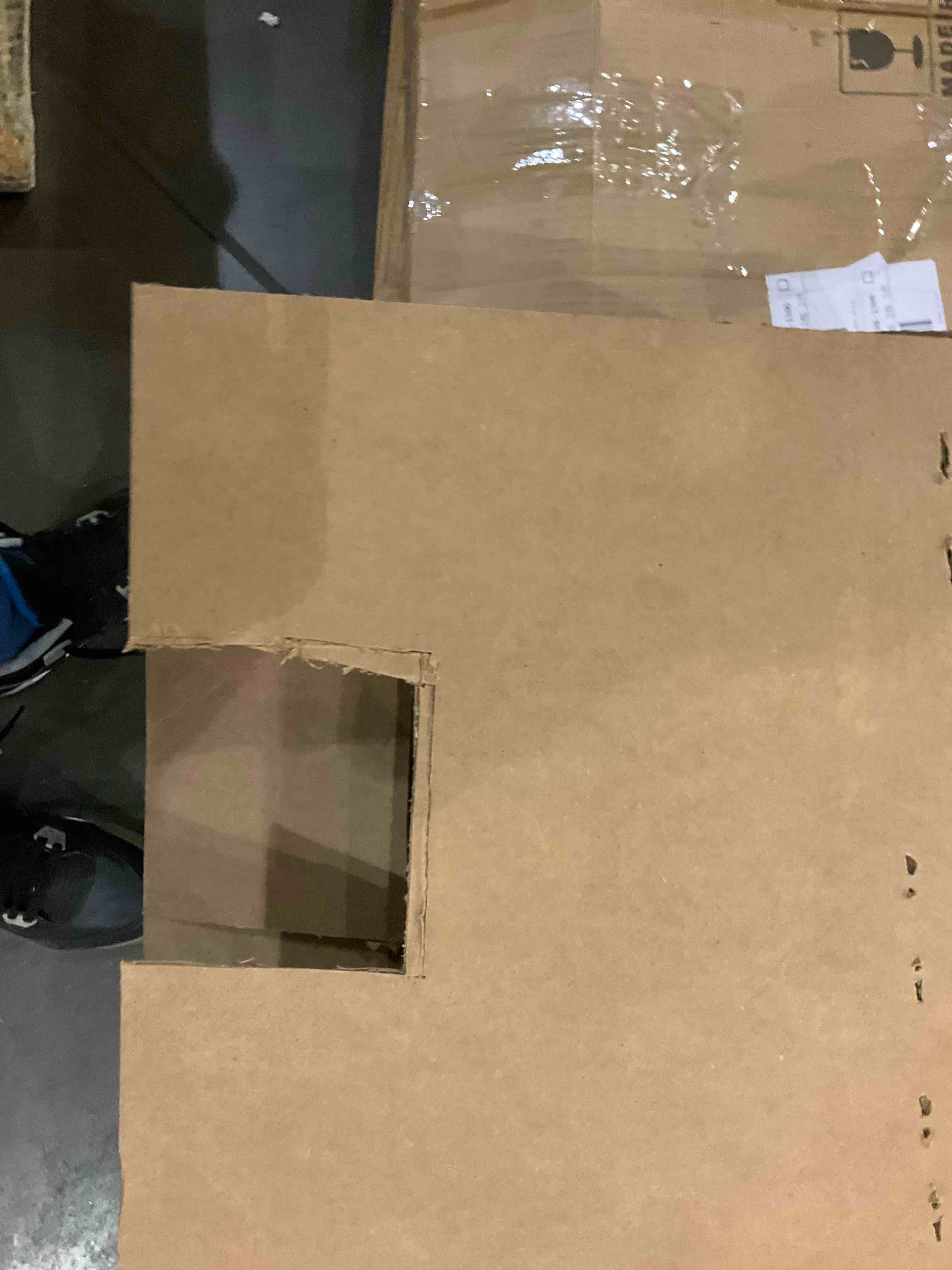 https://s3.amazonaws.com/lotting-images-prod/bidfta/TEA2478585_1744283743262.jpeg