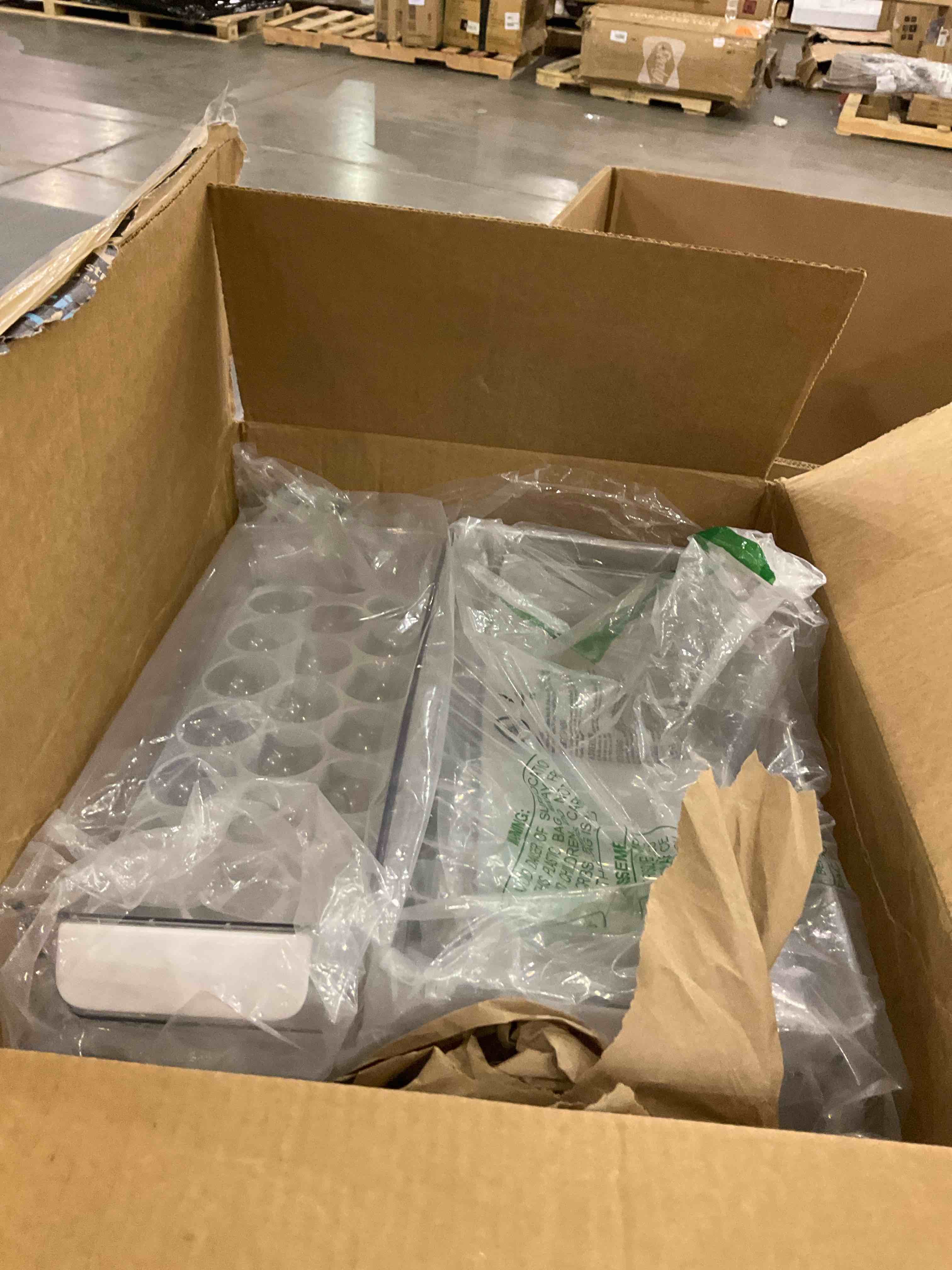 https://s3.amazonaws.com/lotting-images-prod/bidfta/TEA2479599_1743440332563.jpeg