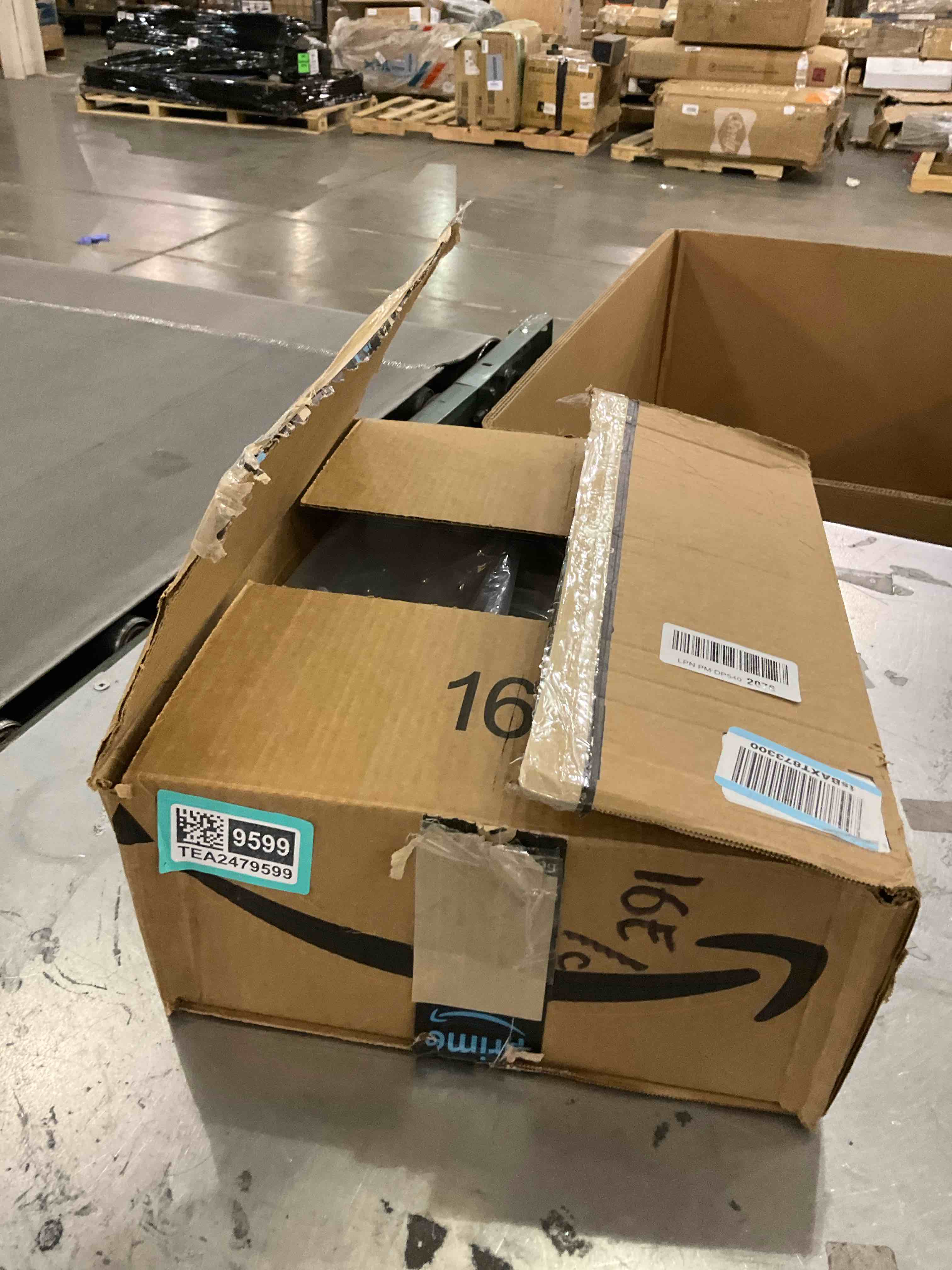 https://s3.amazonaws.com/lotting-images-prod/bidfta/TEA2479599_1743440336945.jpeg