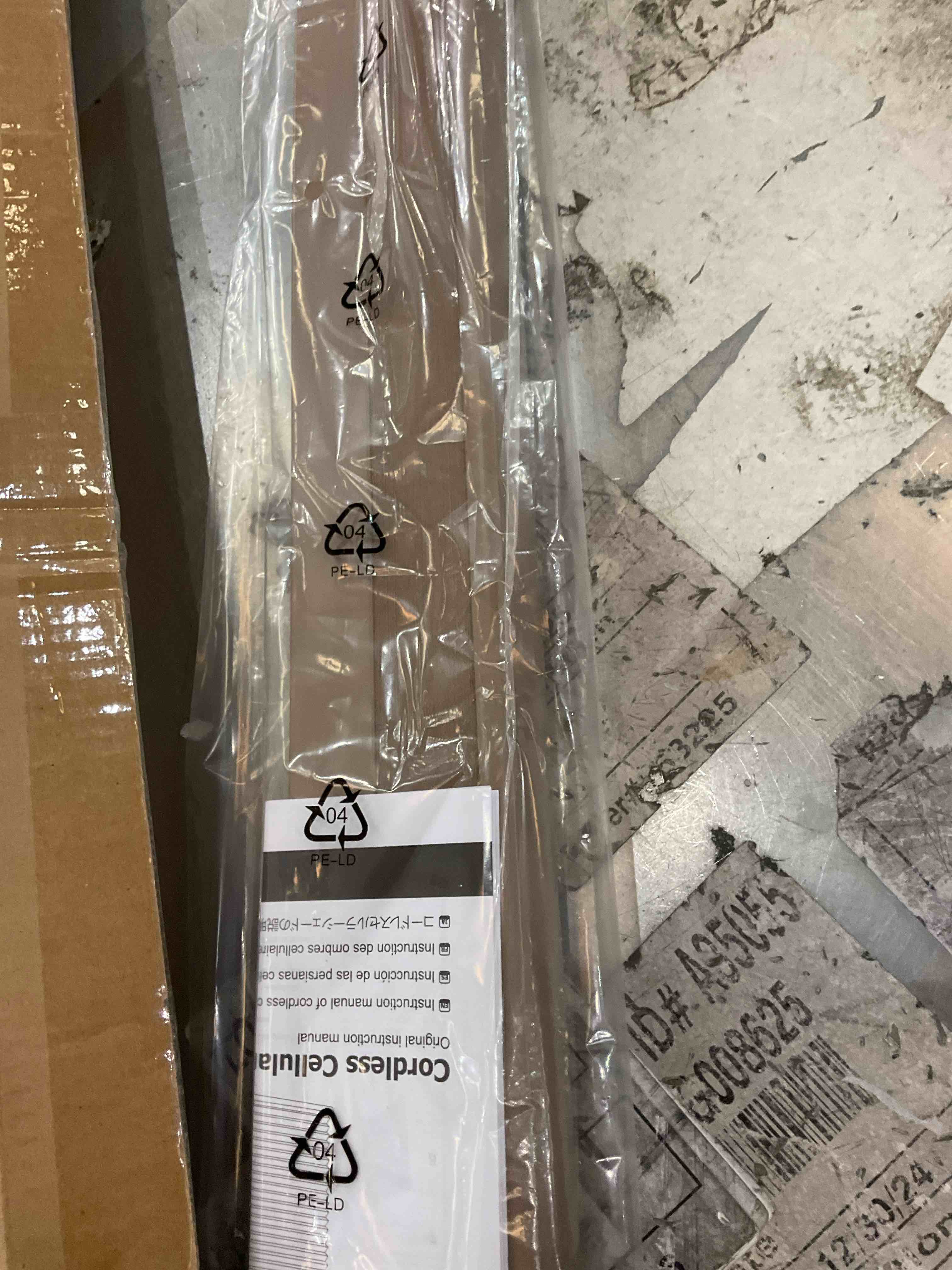 https://s3.amazonaws.com/lotting-images-prod/bidfta/TEA2480475_1743526953461.jpeg
