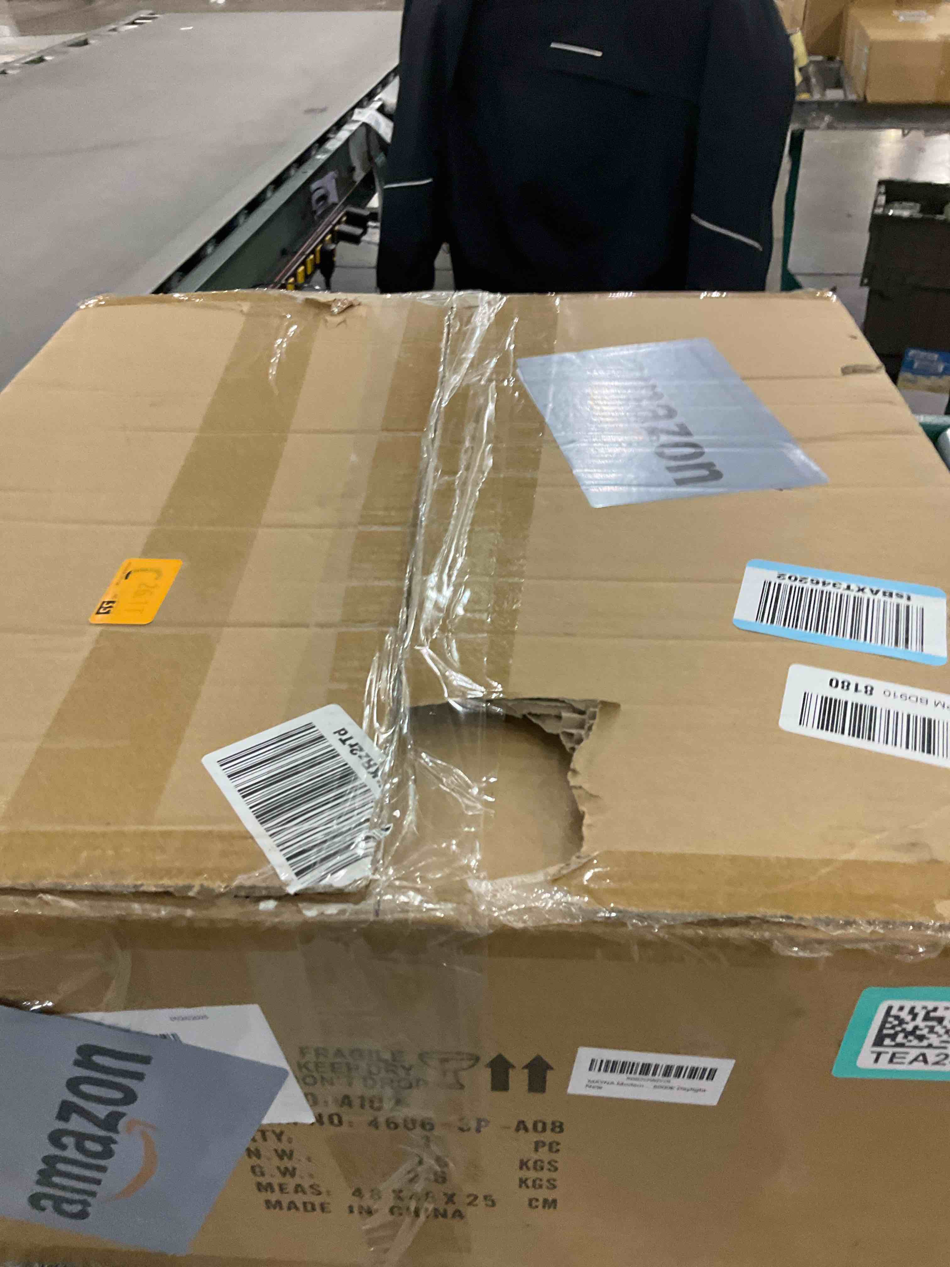 https://s3.amazonaws.com/lotting-images-prod/bidfta/TEA2480927_1743688501096.jpeg
