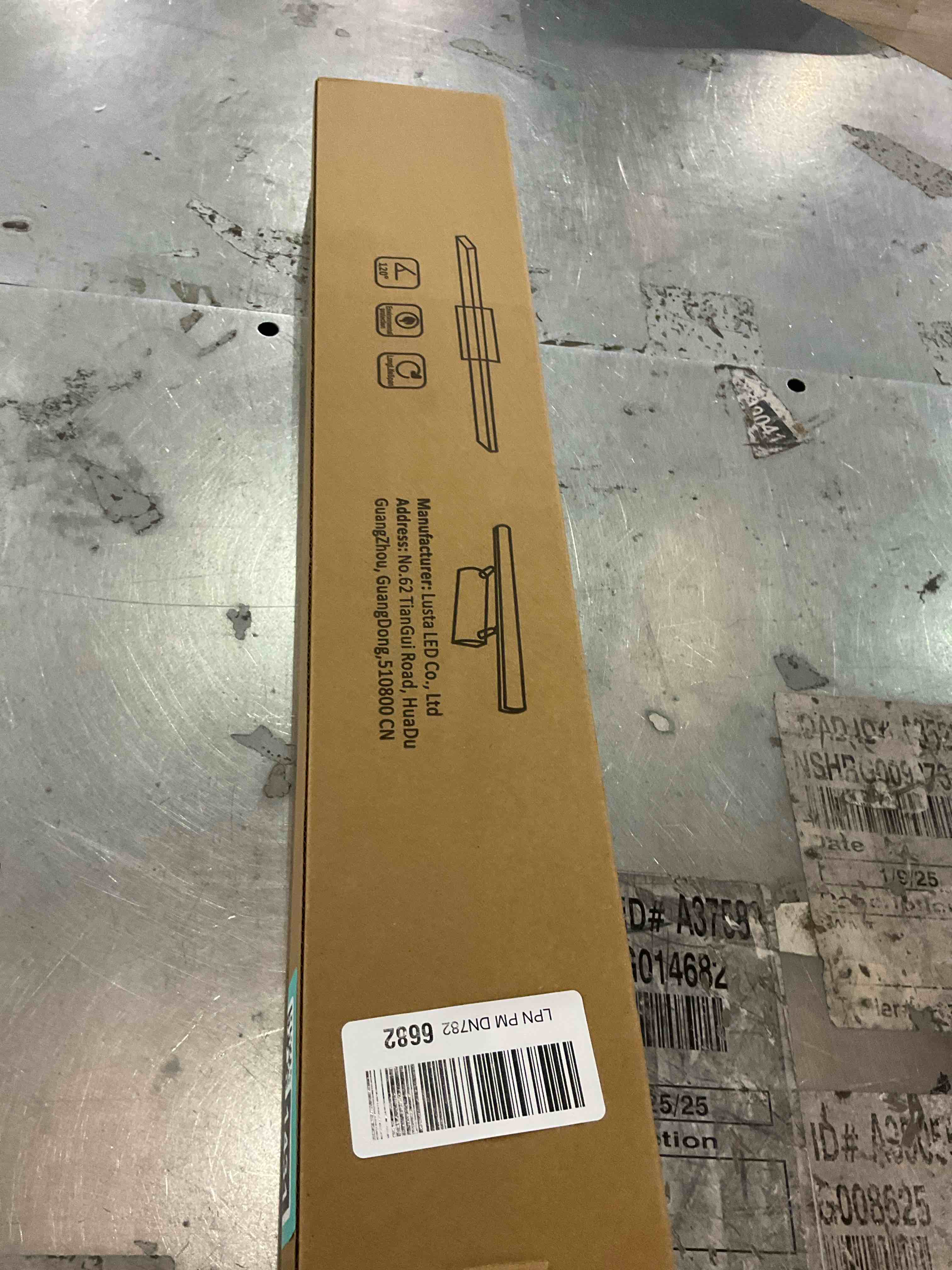 https://s3.amazonaws.com/lotting-images-prod/bidfta/TEA2481431_1743776099270.jpeg