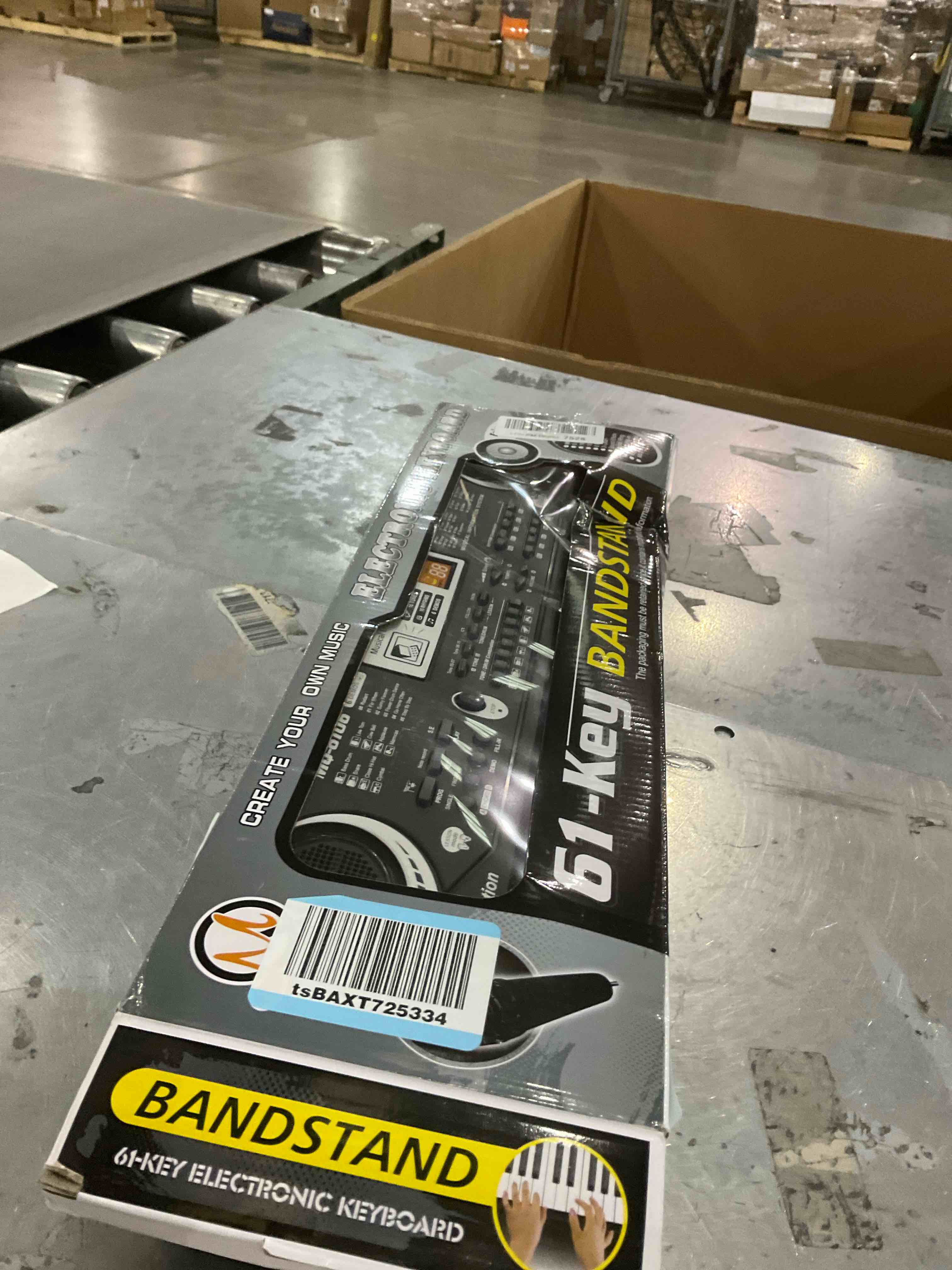 https://s3.amazonaws.com/lotting-images-prod/bidfta/TEA2481482_1744033441816.jpeg