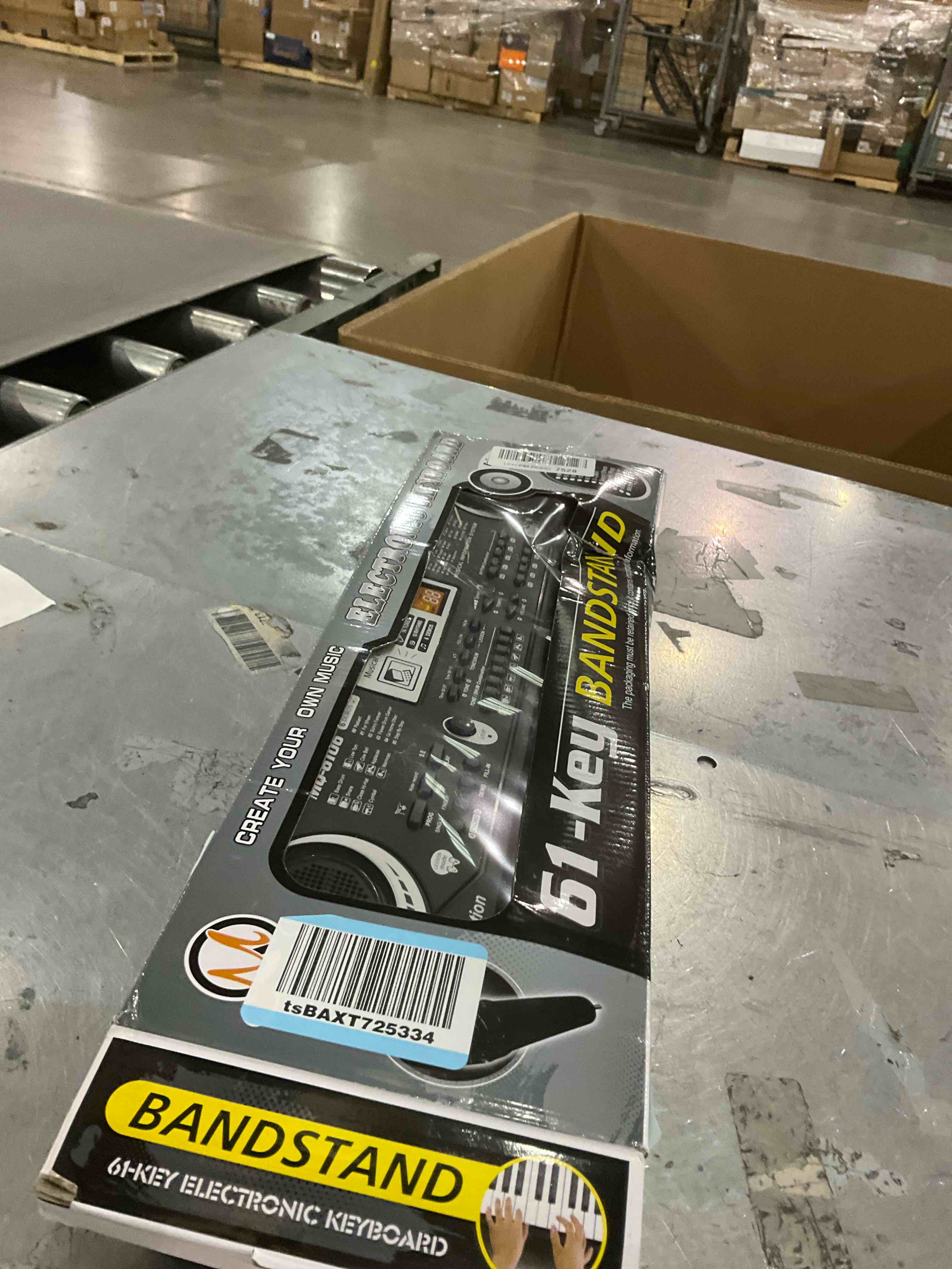 https://s3.amazonaws.com/lotting-images-prod/bidfta/TEA2481482_1744033443069.jpeg