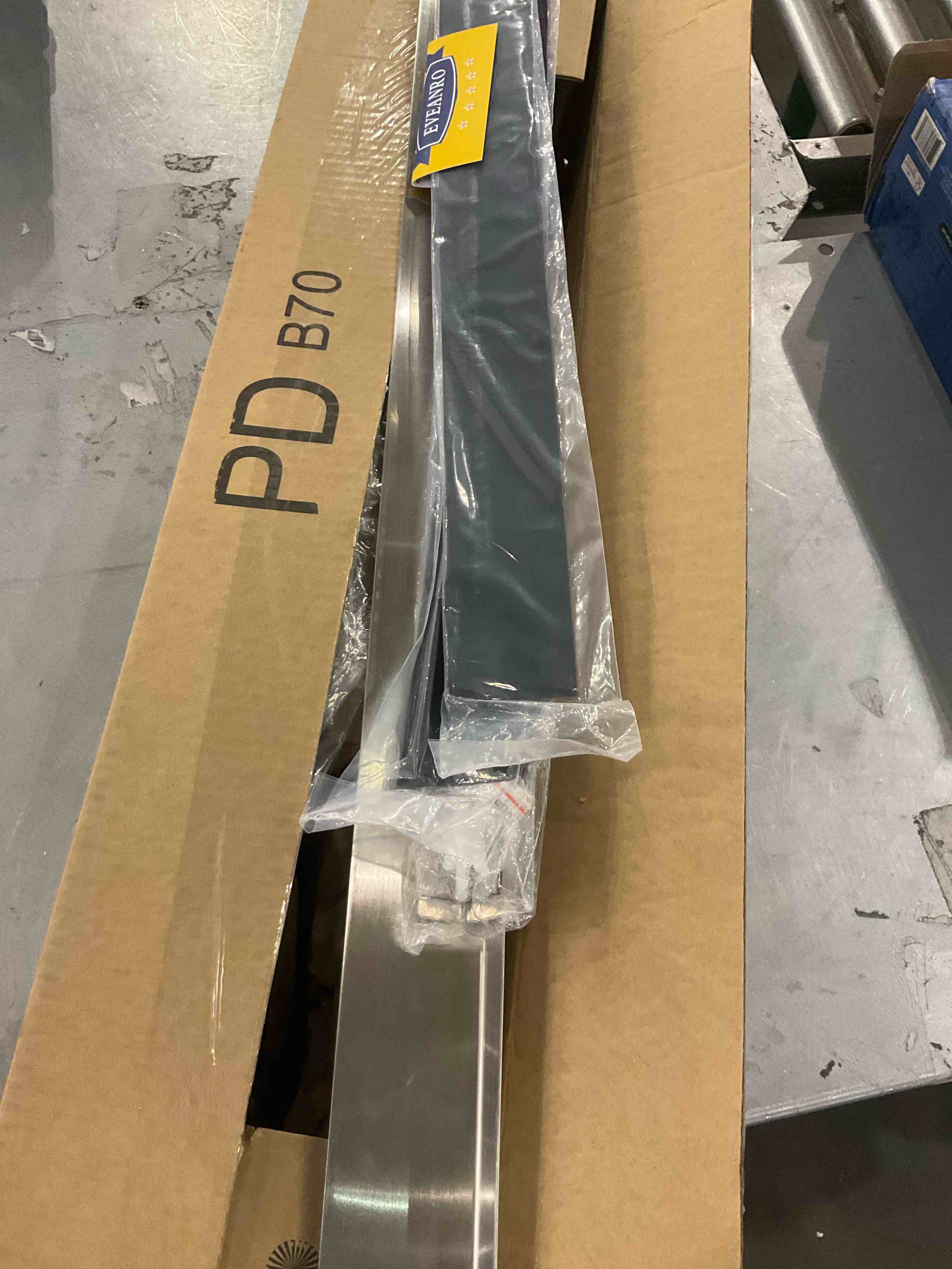https://s3.amazonaws.com/lotting-images-prod/bidfta/TEA2483375_1744802264204.jpeg