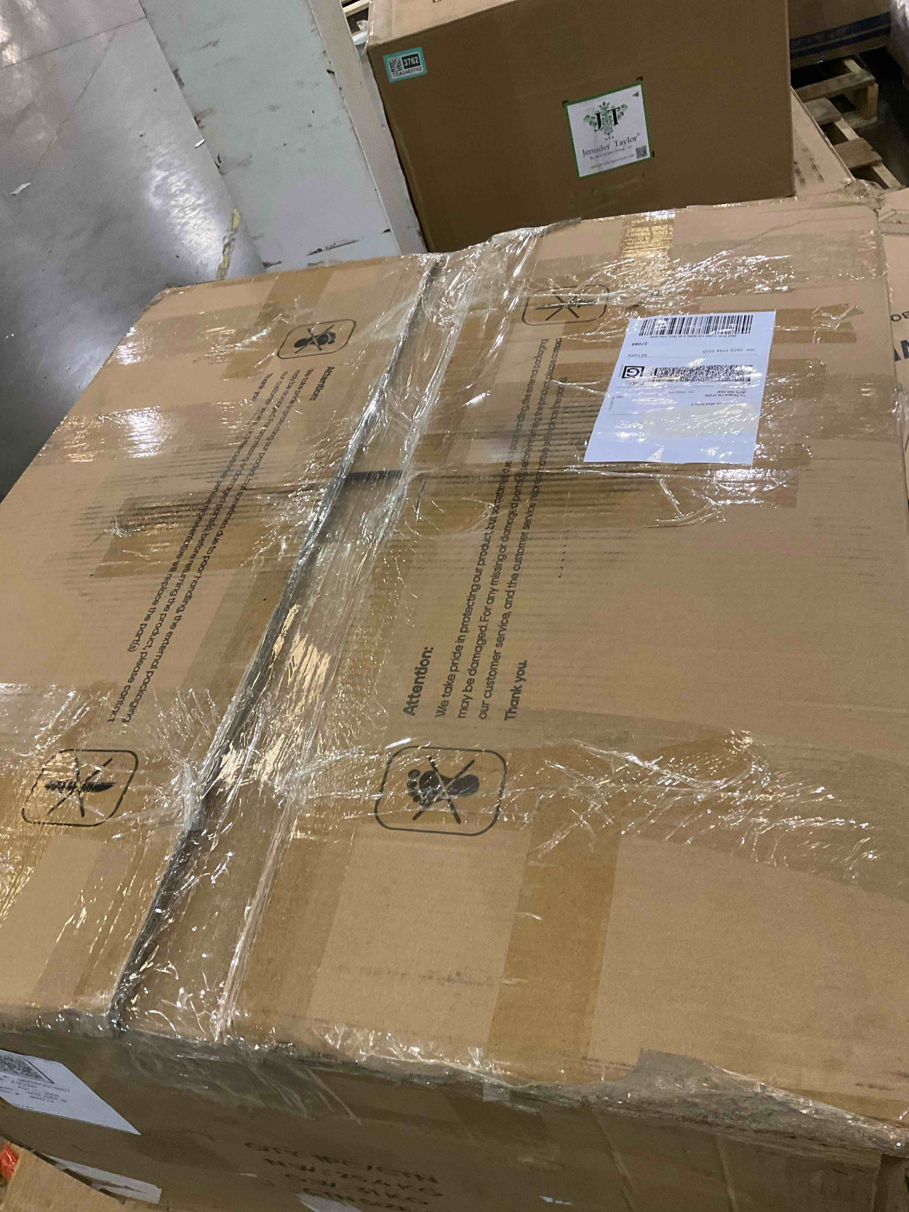 https://s3.amazonaws.com/lotting-images-prod/bidfta/TEA2483765_1744897510338.jpeg