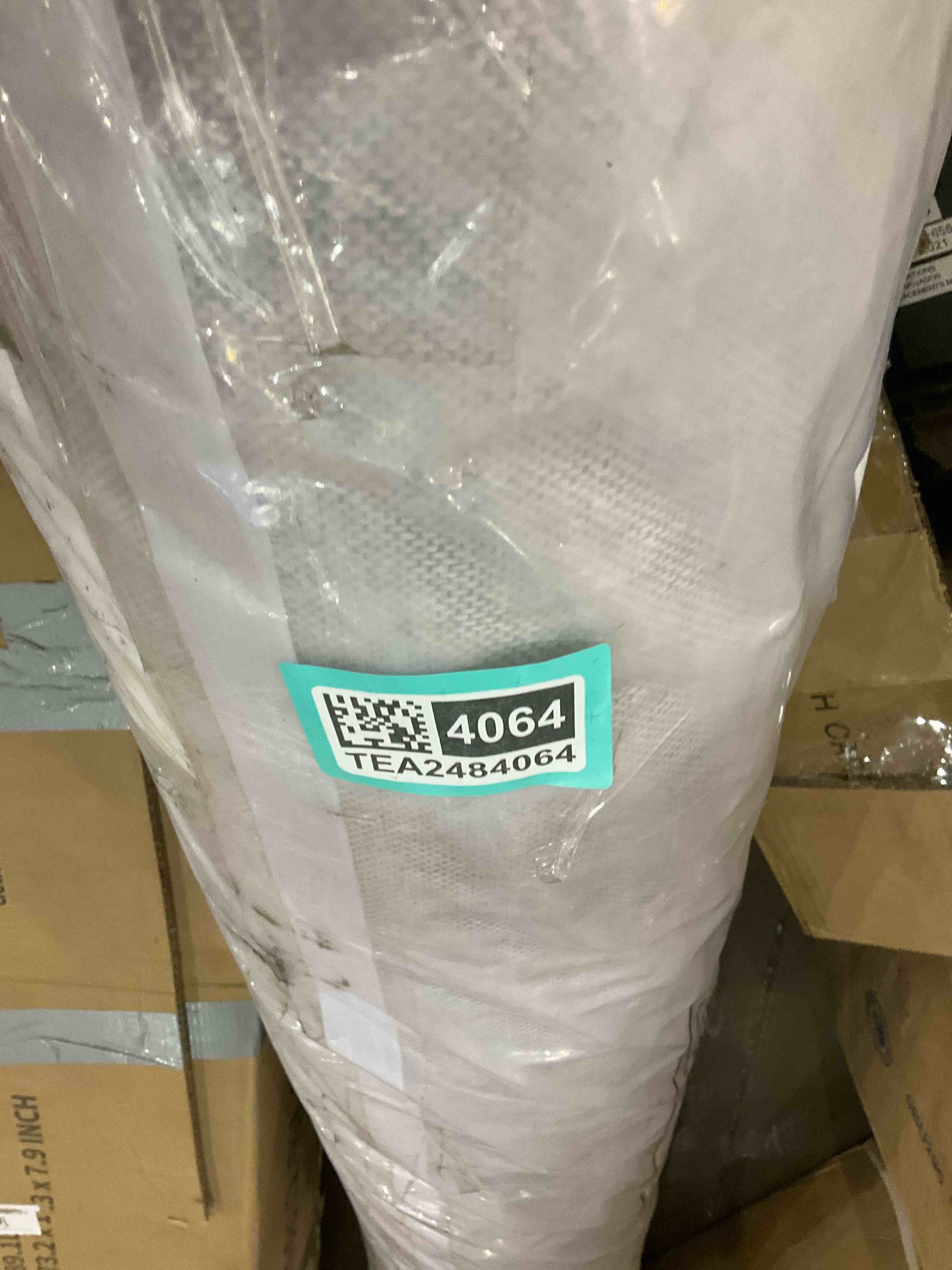 Lineberger Floral Handmade Tufted Sage Green/Beige Area Rug