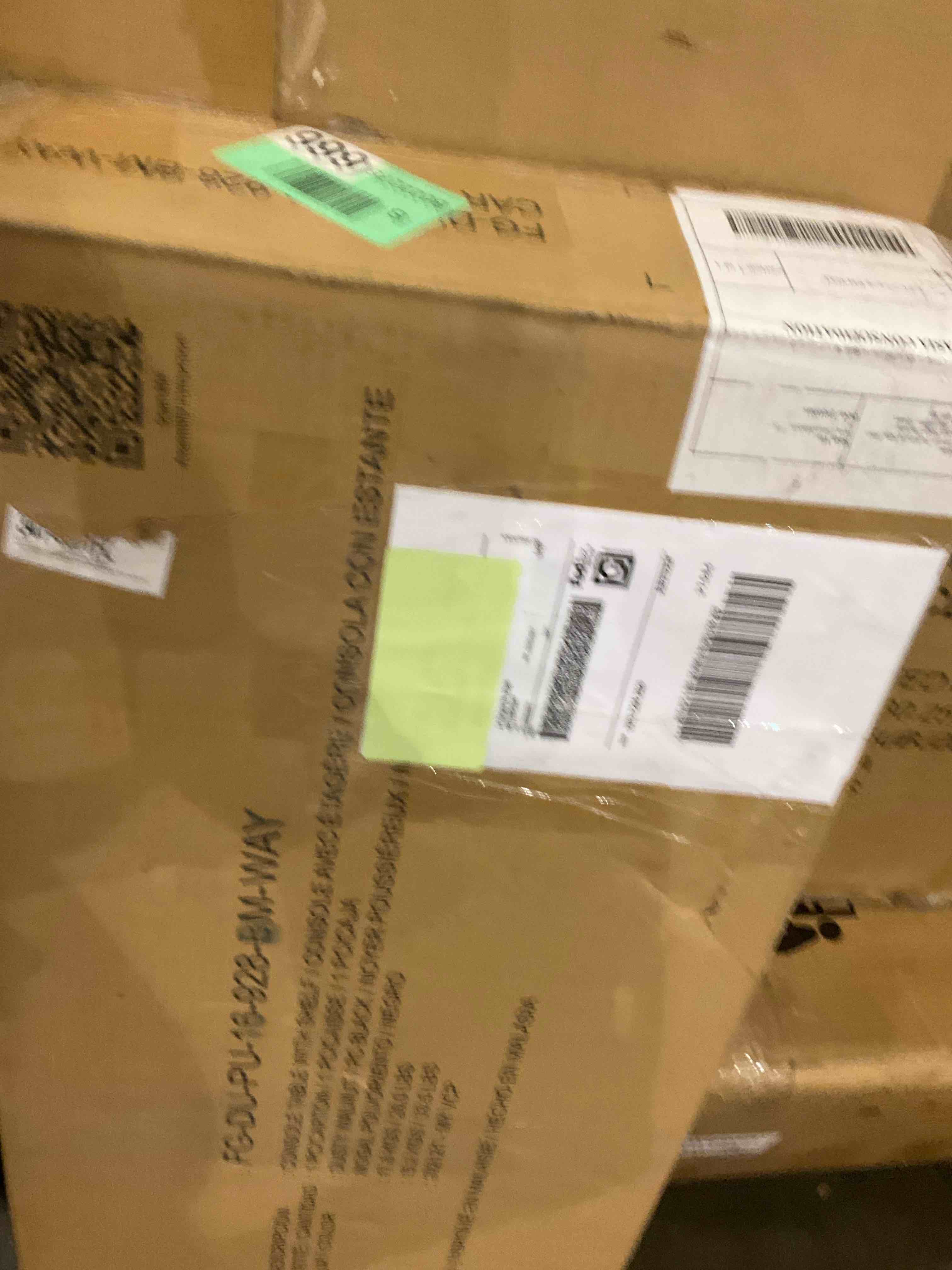 Weddel Basilico Console Table