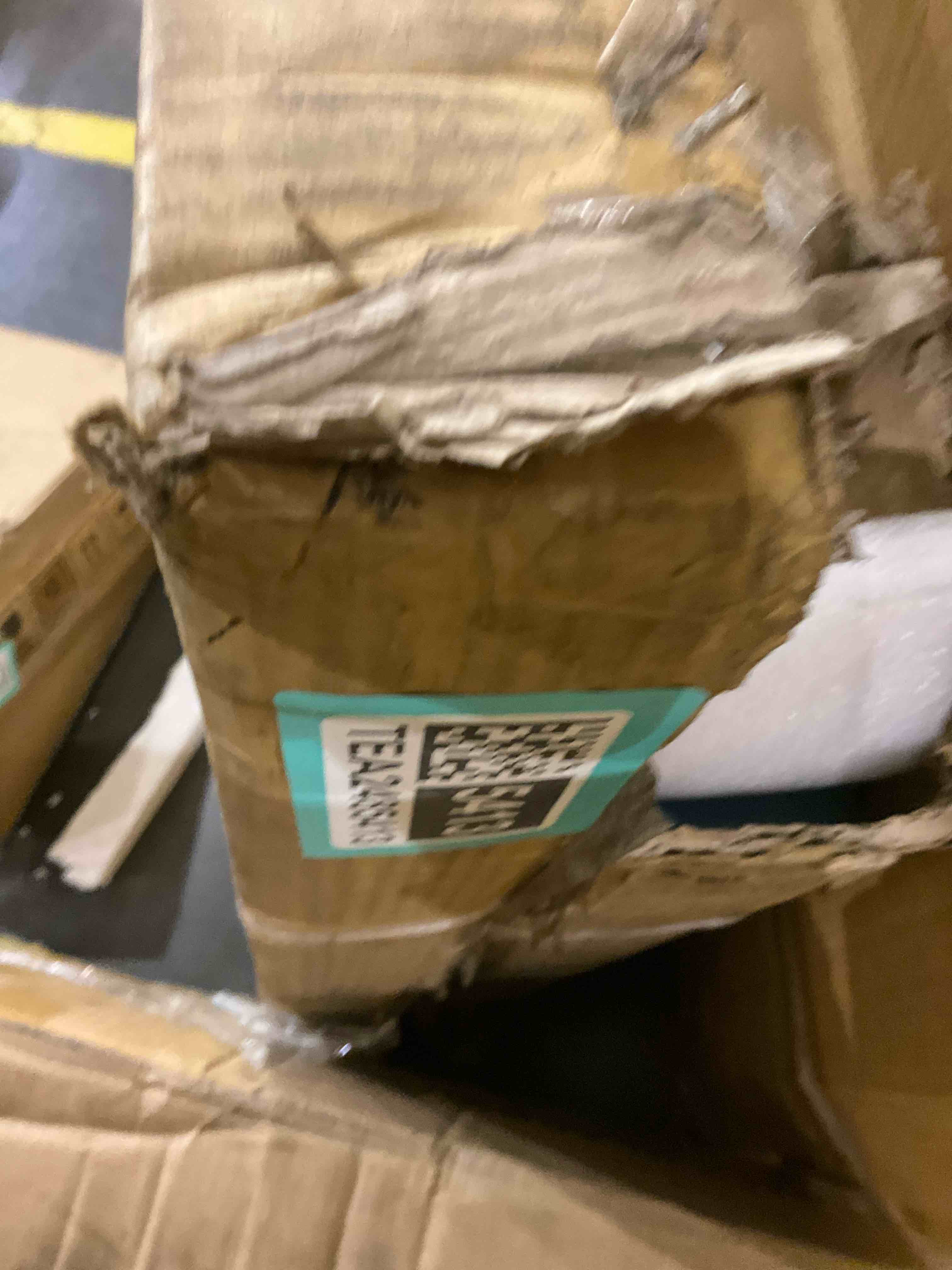 https://s3.amazonaws.com/lotting-images-prod/bidfta/TEA2485413_1743681569183.jpeg