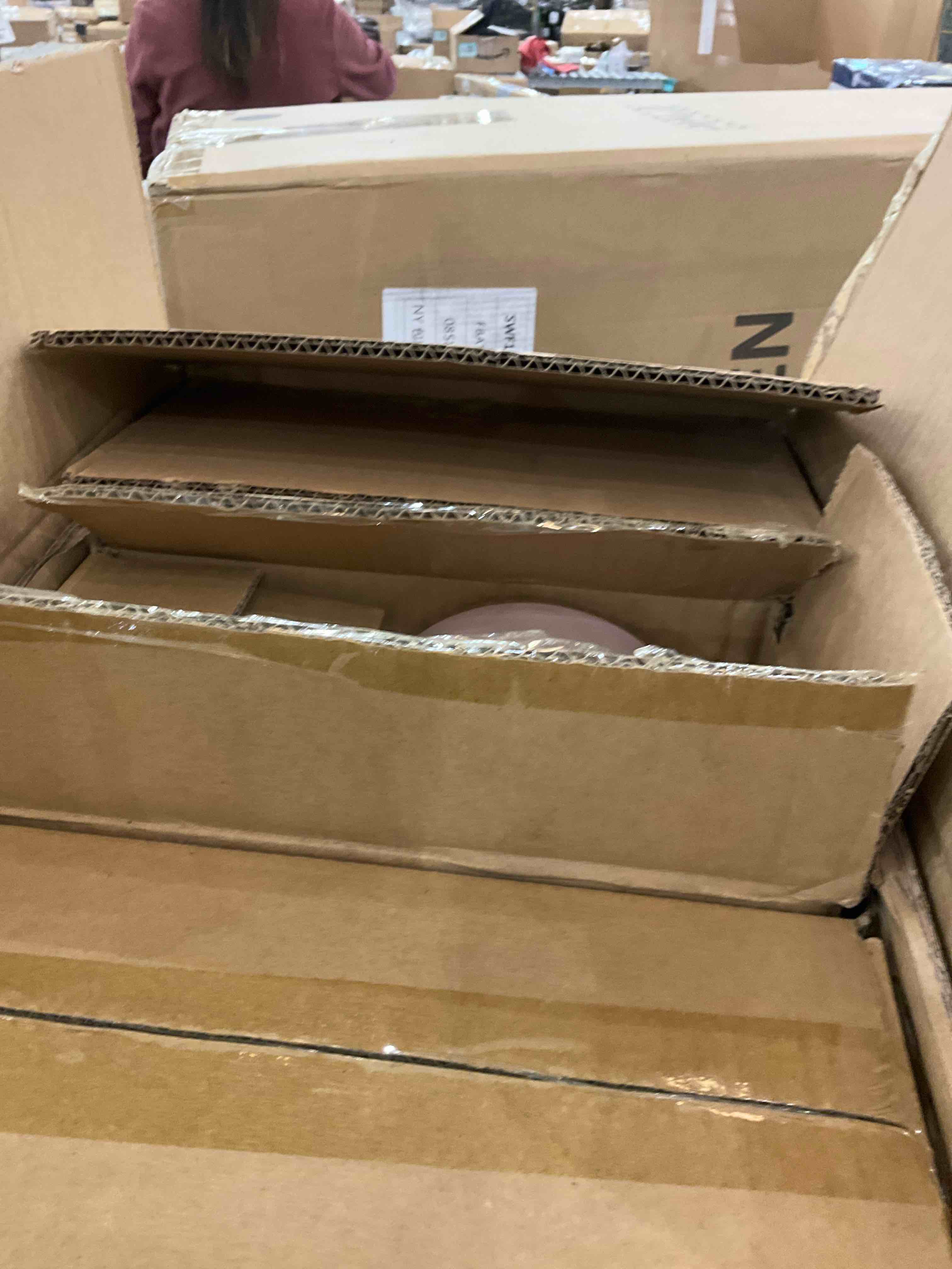 https://s3.amazonaws.com/lotting-images-prod/bidfta/TEA2486118_1743528113299.jpeg