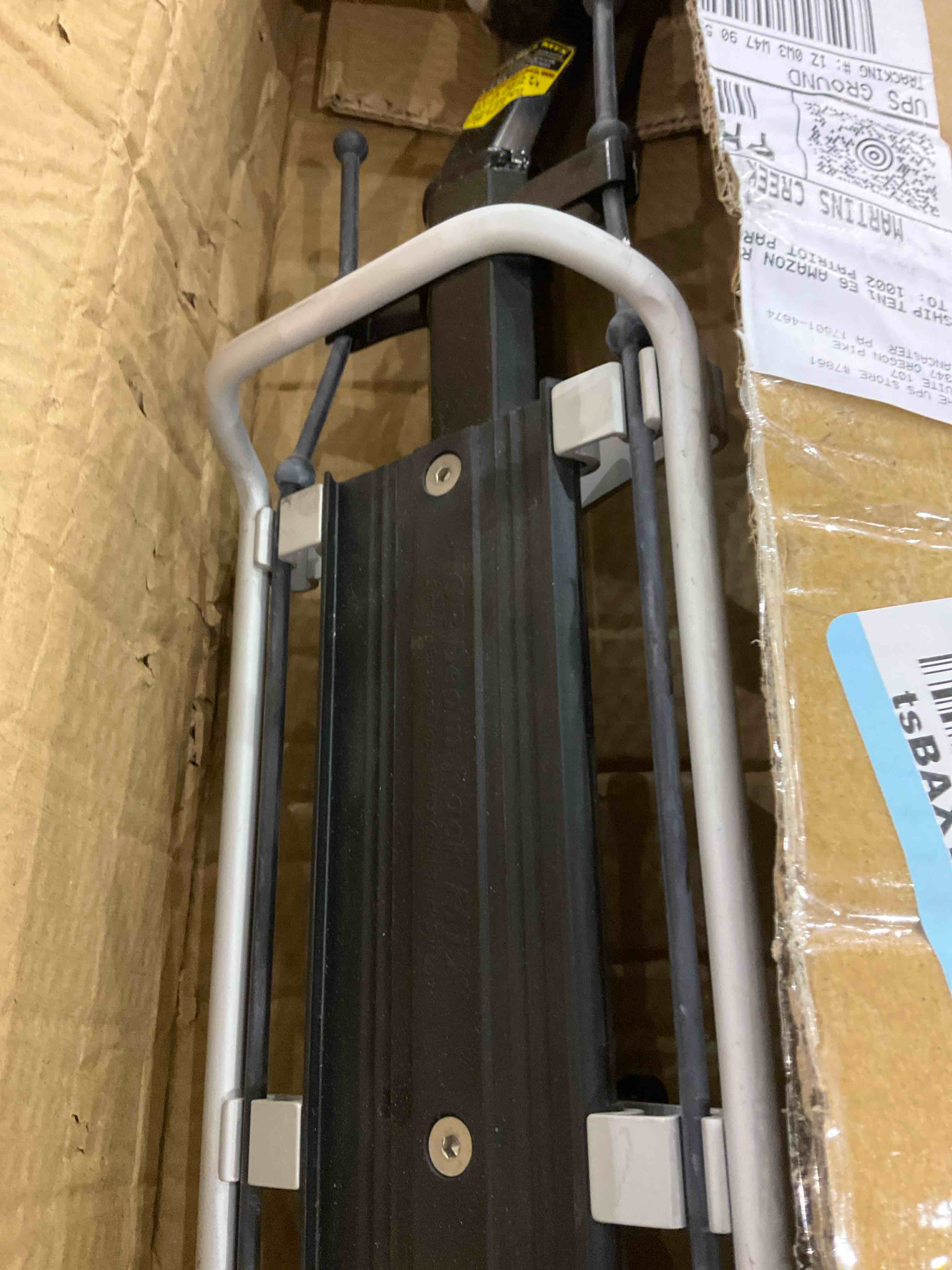 https://s3.amazonaws.com/lotting-images-prod/bidfta/TEA2486520_1743597157698.jpeg
