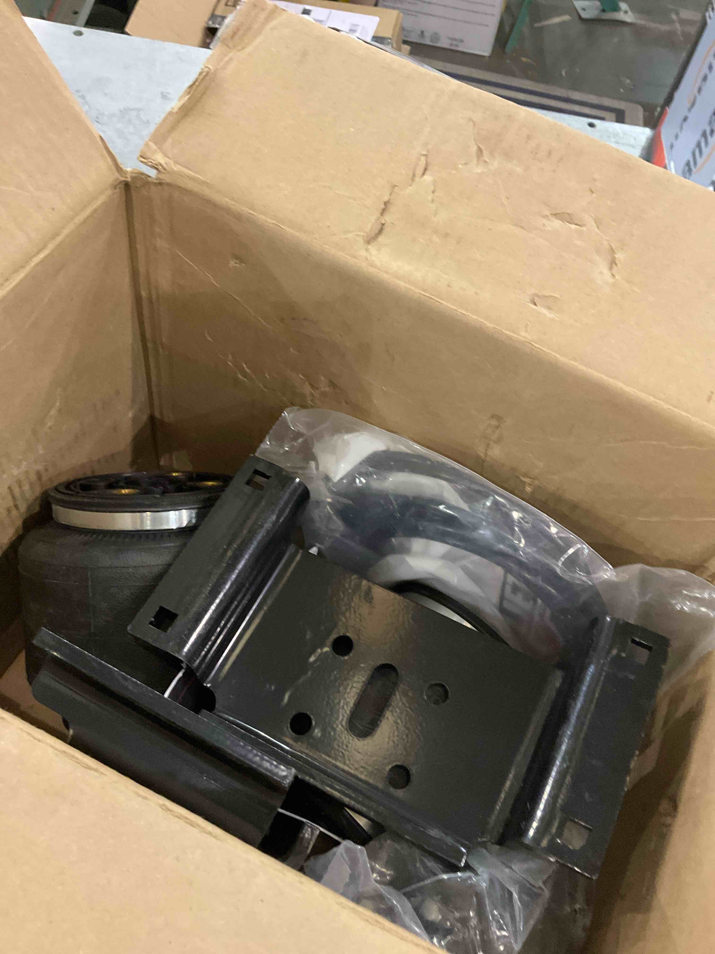 https://s3.amazonaws.com/lotting-images-prod/bidfta/TEA2487060_1743686683370.jpeg