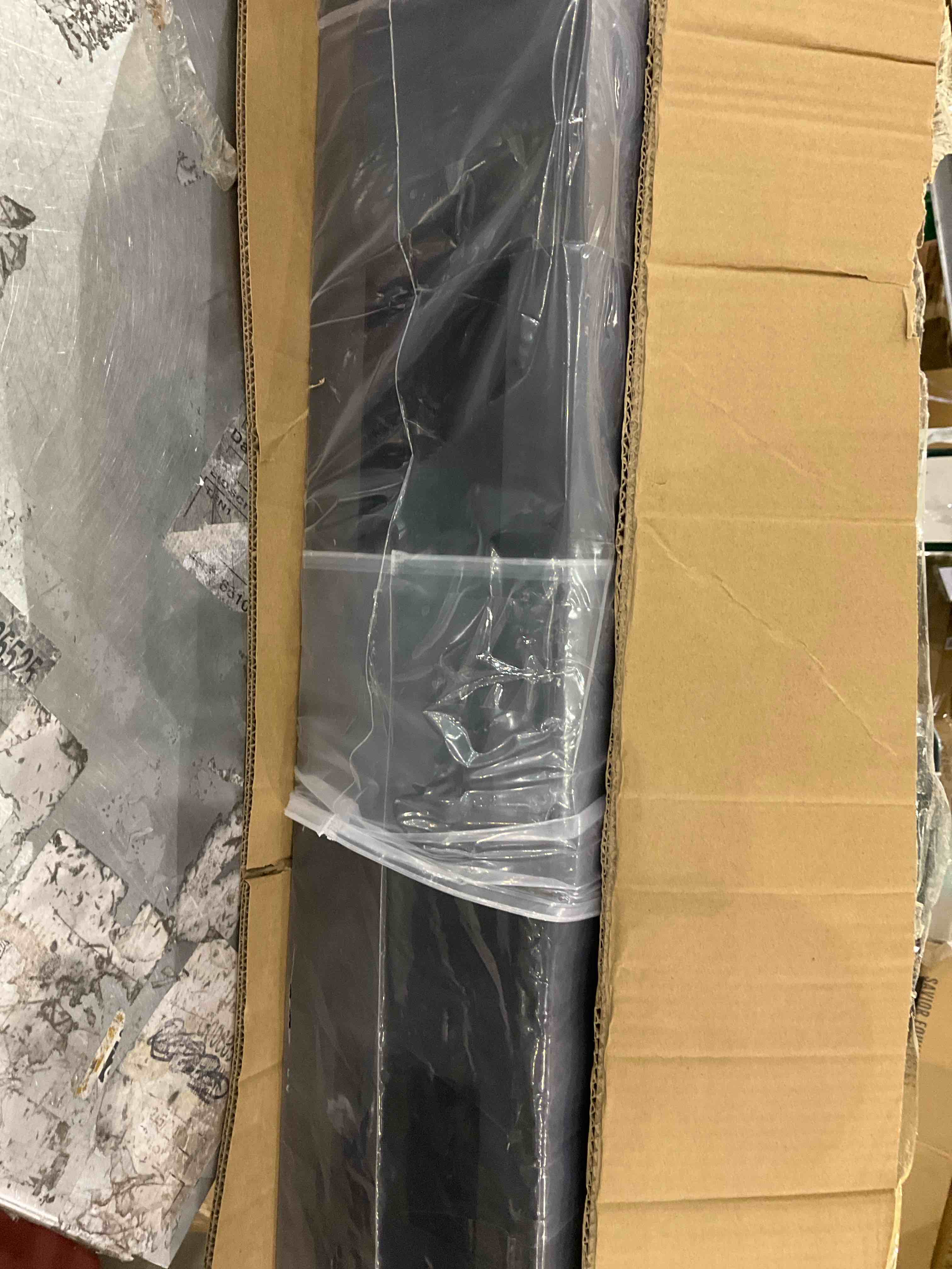 https://s3.amazonaws.com/lotting-images-prod/bidfta/TEA2487228_1743691177963.jpeg