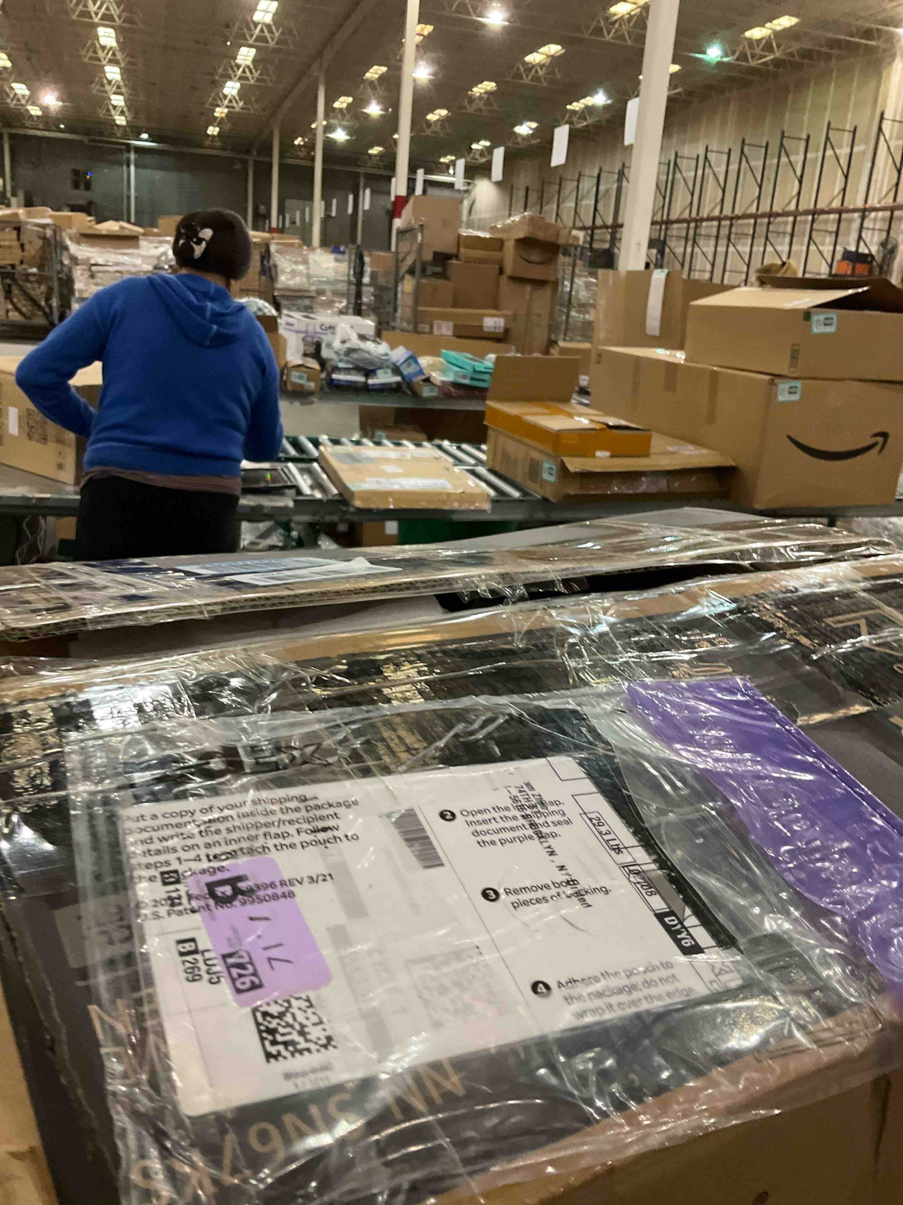 https://s3.amazonaws.com/lotting-images-prod/bidfta/TEA2487430_1743779422008.jpeg