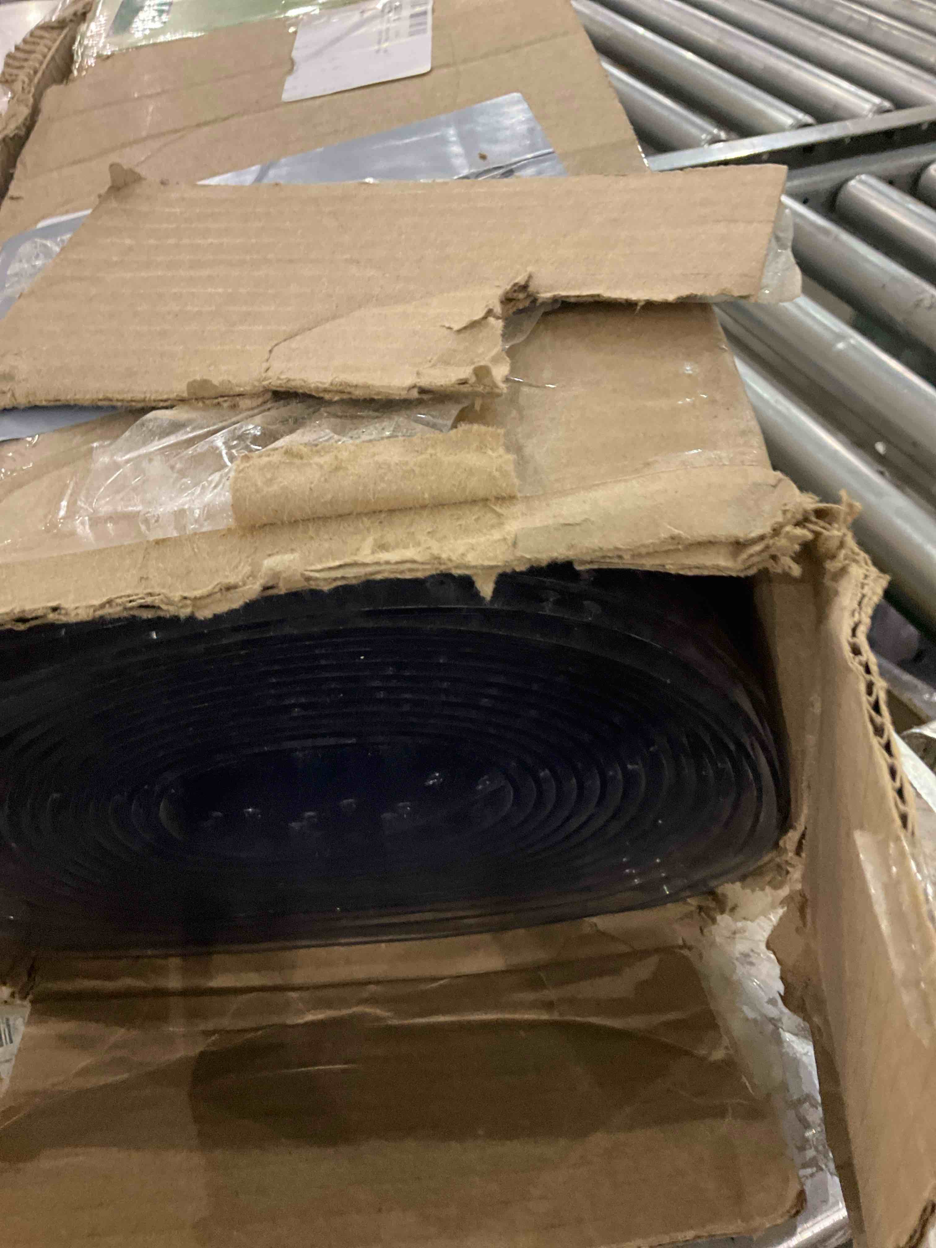 https://s3.amazonaws.com/lotting-images-prod/bidfta/TEA2487492_1744025577709.jpeg