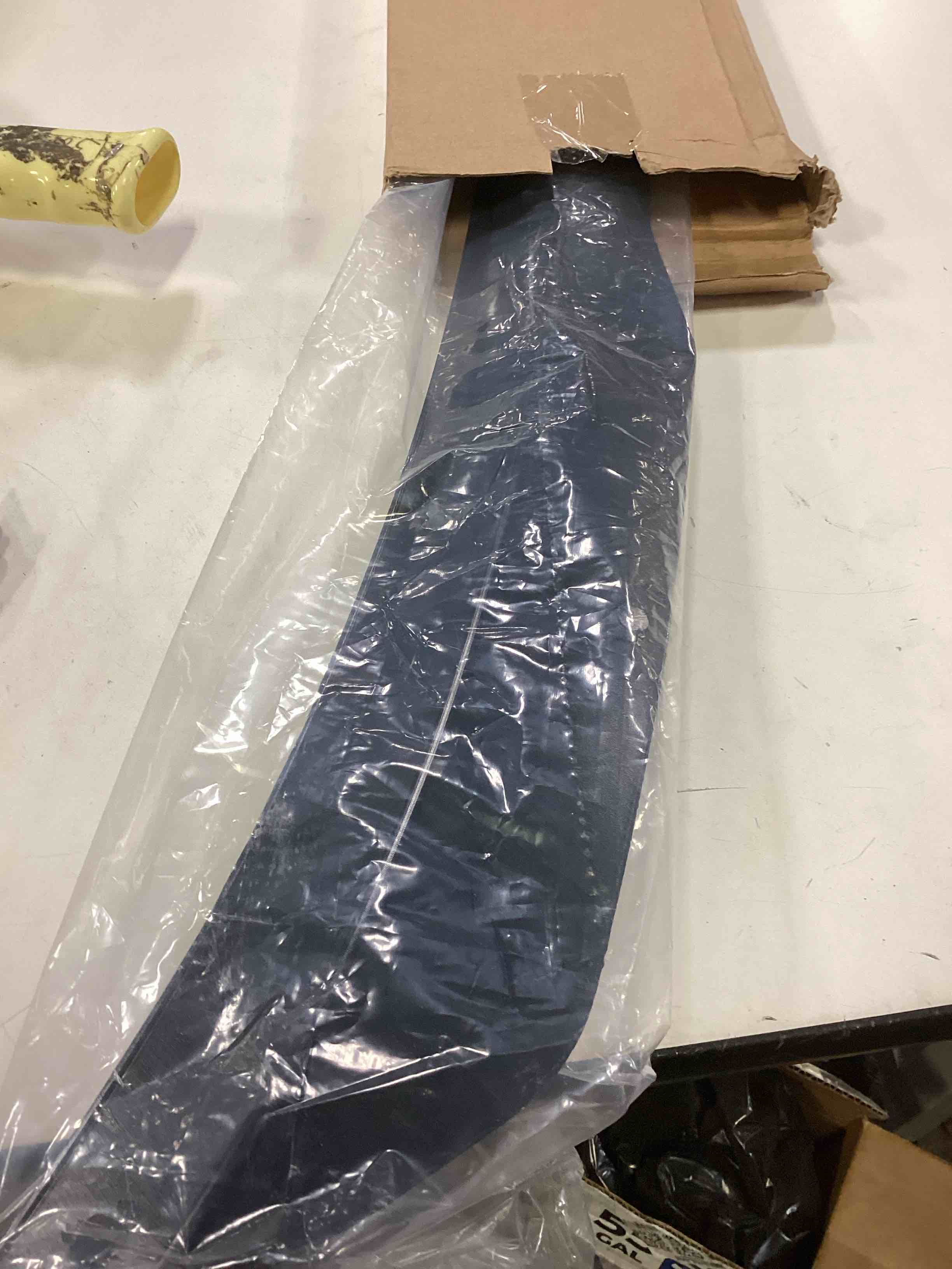 Condition photo showing Good Condition for Universal Rear Roof Spoiler Wing Trunk Tail, Trunk Spoiler Lip Kit for Seat MK1 Mk2 Mk3 MK4 MK5 MK6 MK7 2000-2021