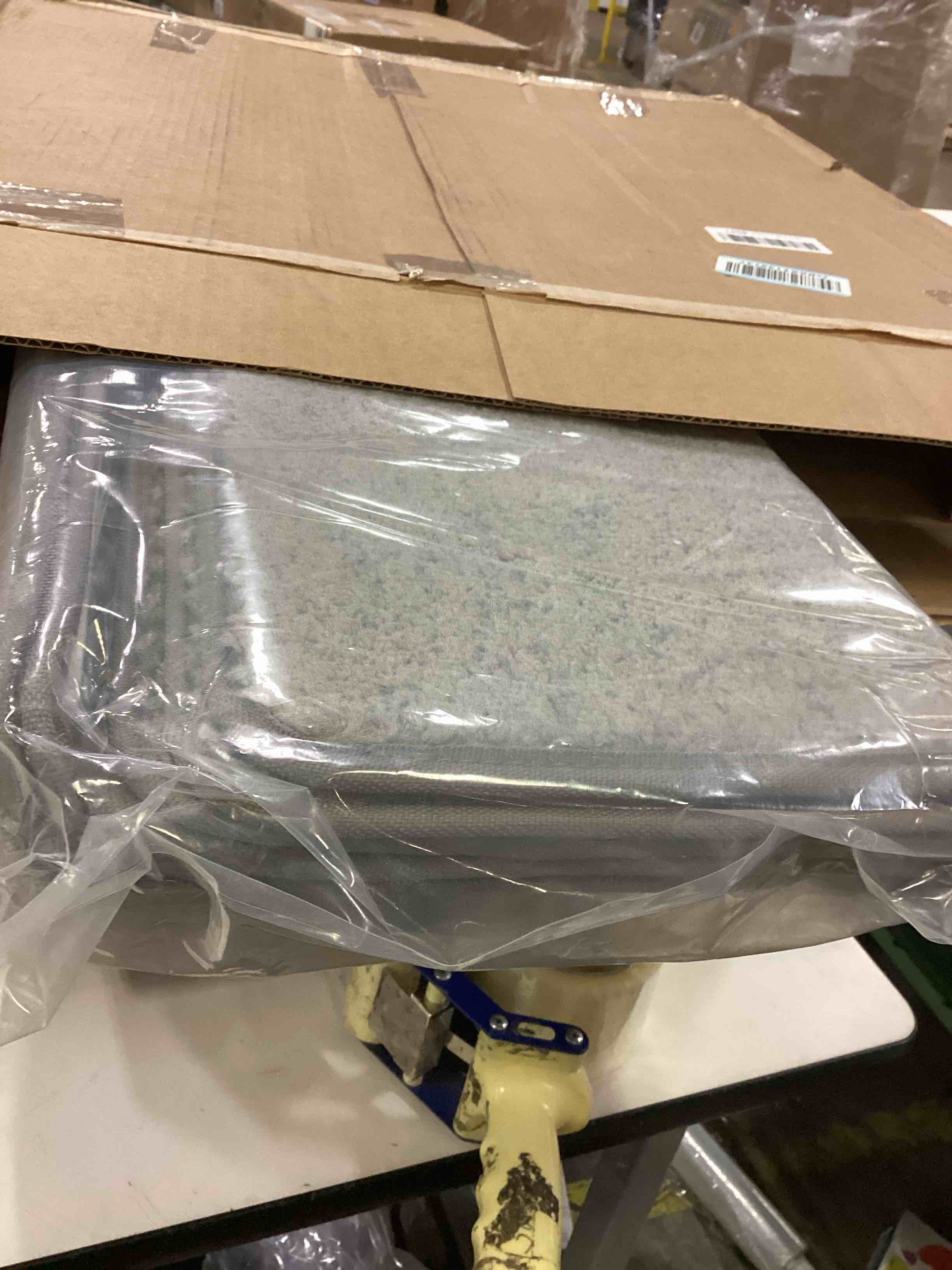 Condition photo showing New/Like New for PURE ERA Bullnose Carpet Stair Treads Set Tape Free Non-Slip Indoor Stair Protectors Pet Friendly Rugs Covers Soft Skid Resistant Washable Reusable 9.5" x 30"(7 Pieces,Light Gray) Light Gray 7 Pieces with Bullnose