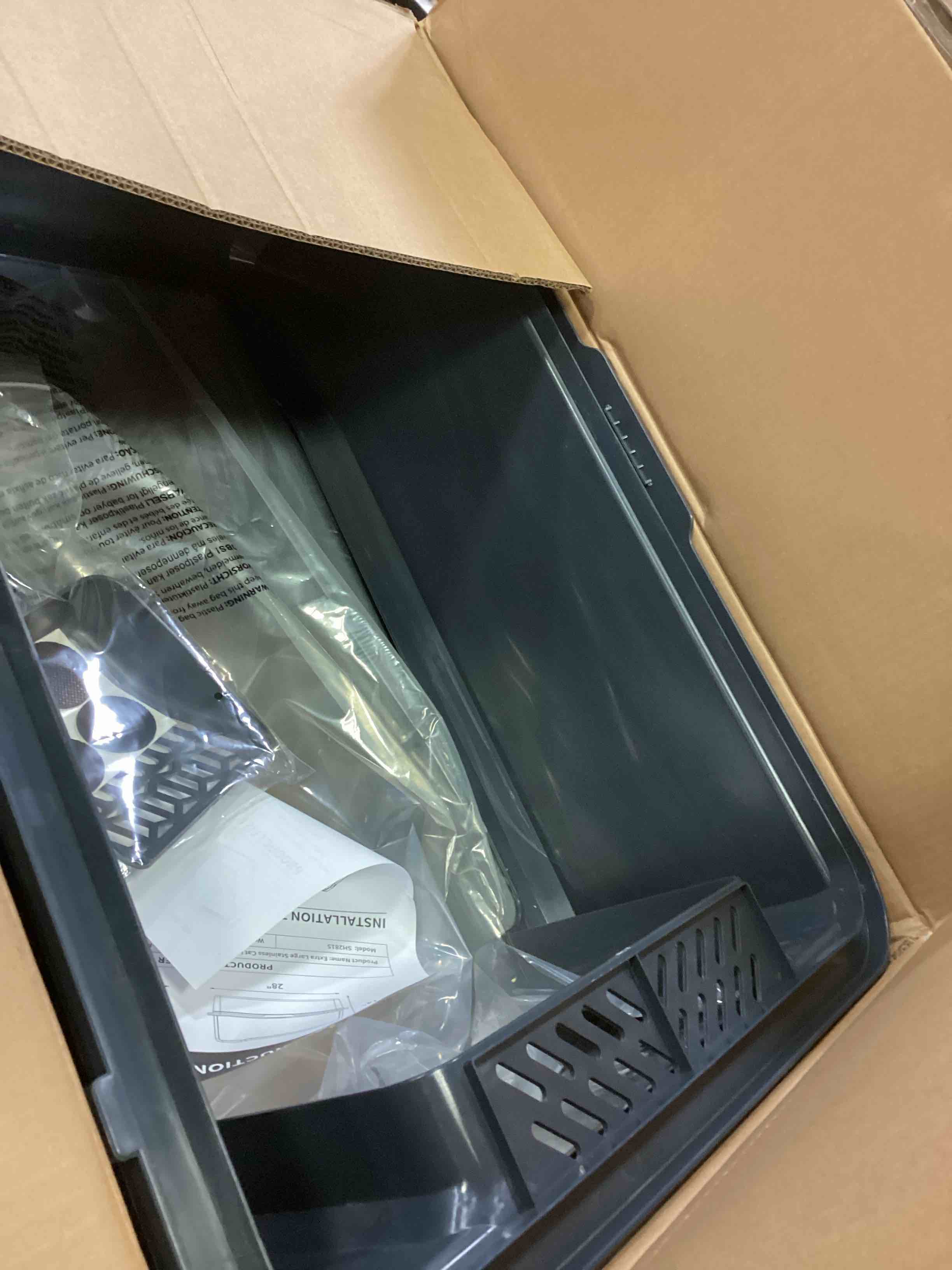 Condition photo showing Good Condition for XXXL Extra Large Stainless Steel Litter Box, 28" L x 20" W x 14" H Super Large Stainless Steel Litter Box, Suitable for Large Cats and Multiple Cats, Non-Sticky, Anti-Leakage, Easy to Clean navy blue