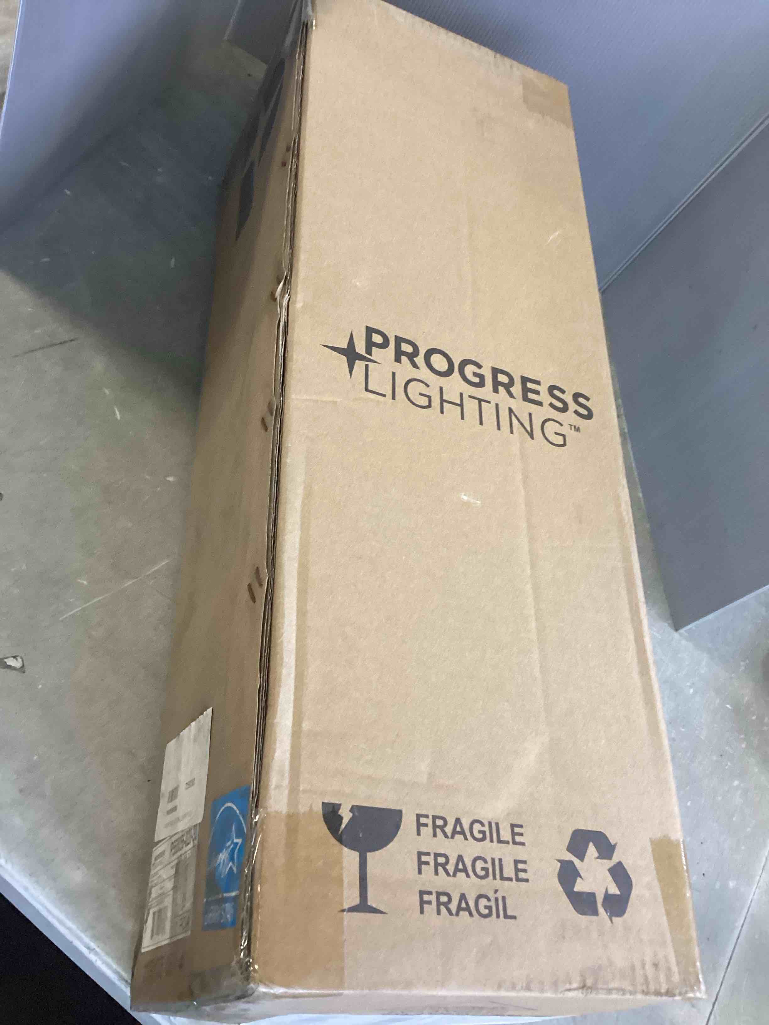 https://s3.amazonaws.com/lotting-images-prod/bidfta/TEA2560582_1753199957562.jpeg
