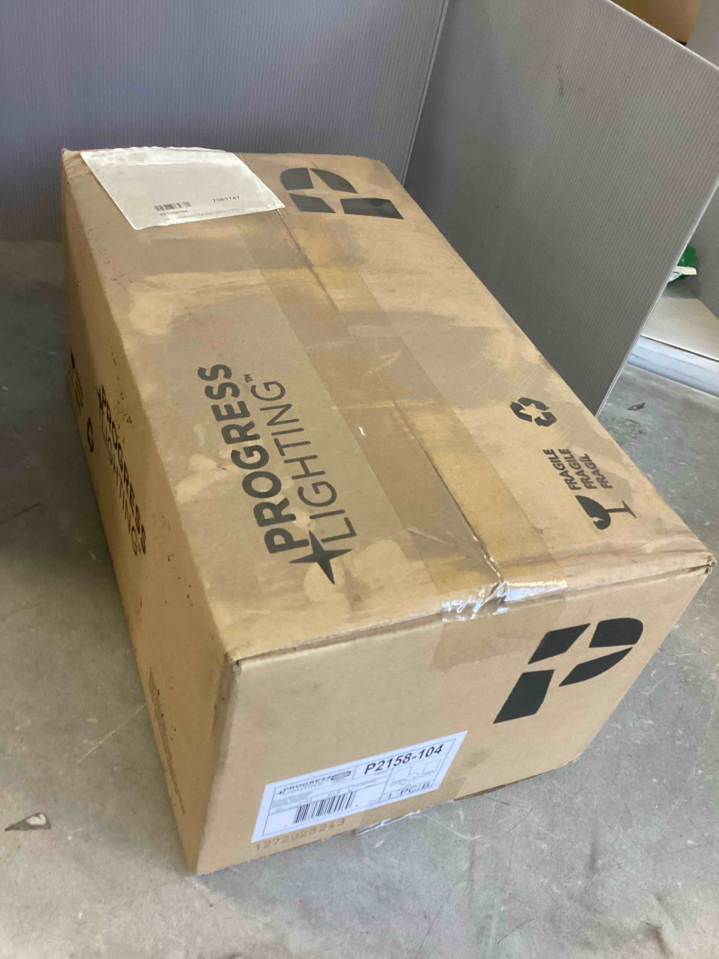 https://s3.amazonaws.com/lotting-images-prod/bidfta/TEA2560591_1753202832595.jpeg