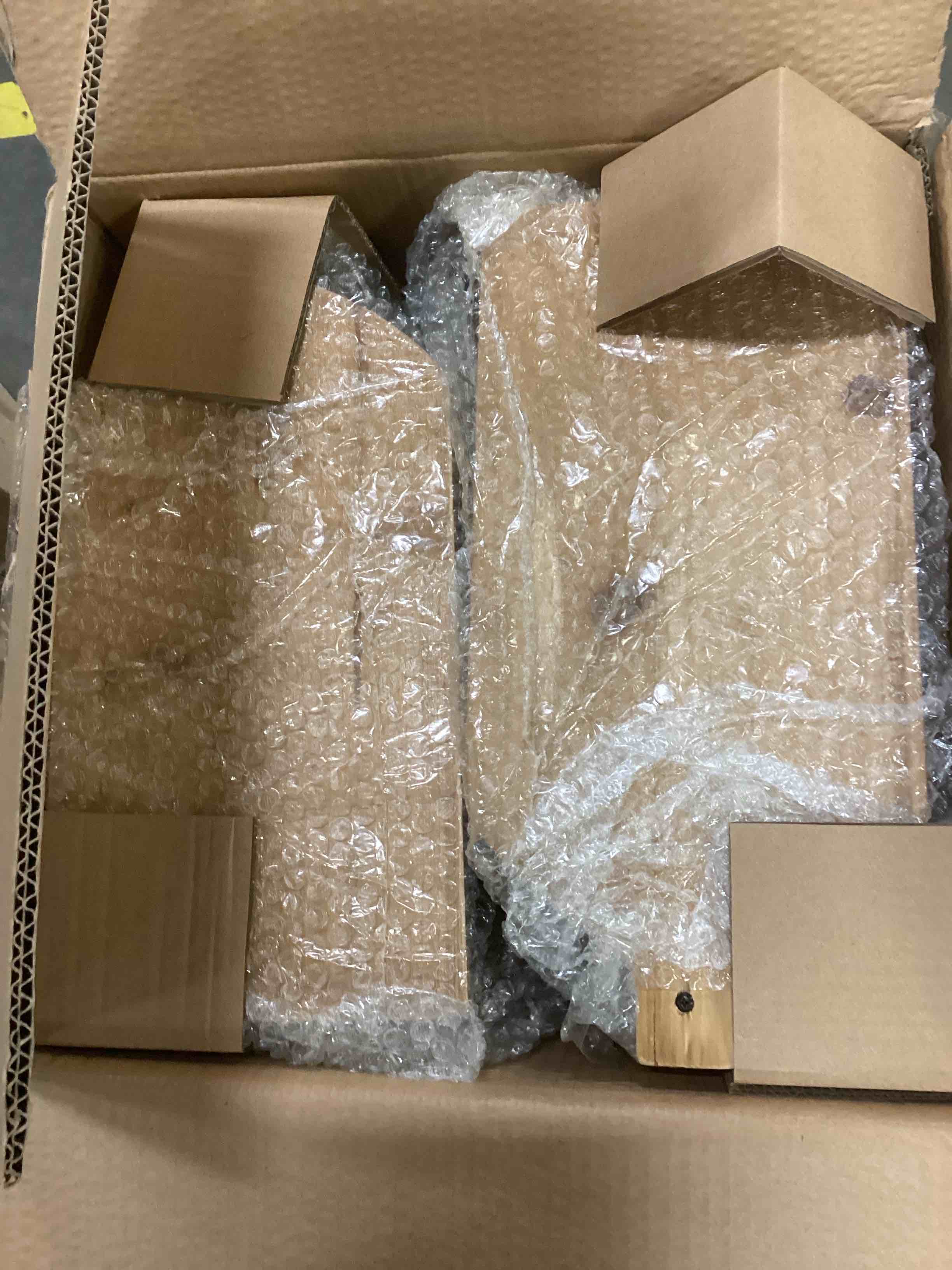 https://s3.amazonaws.com/lotting-images-prod/bidfta/TEA2605026_1757591445504.jpeg