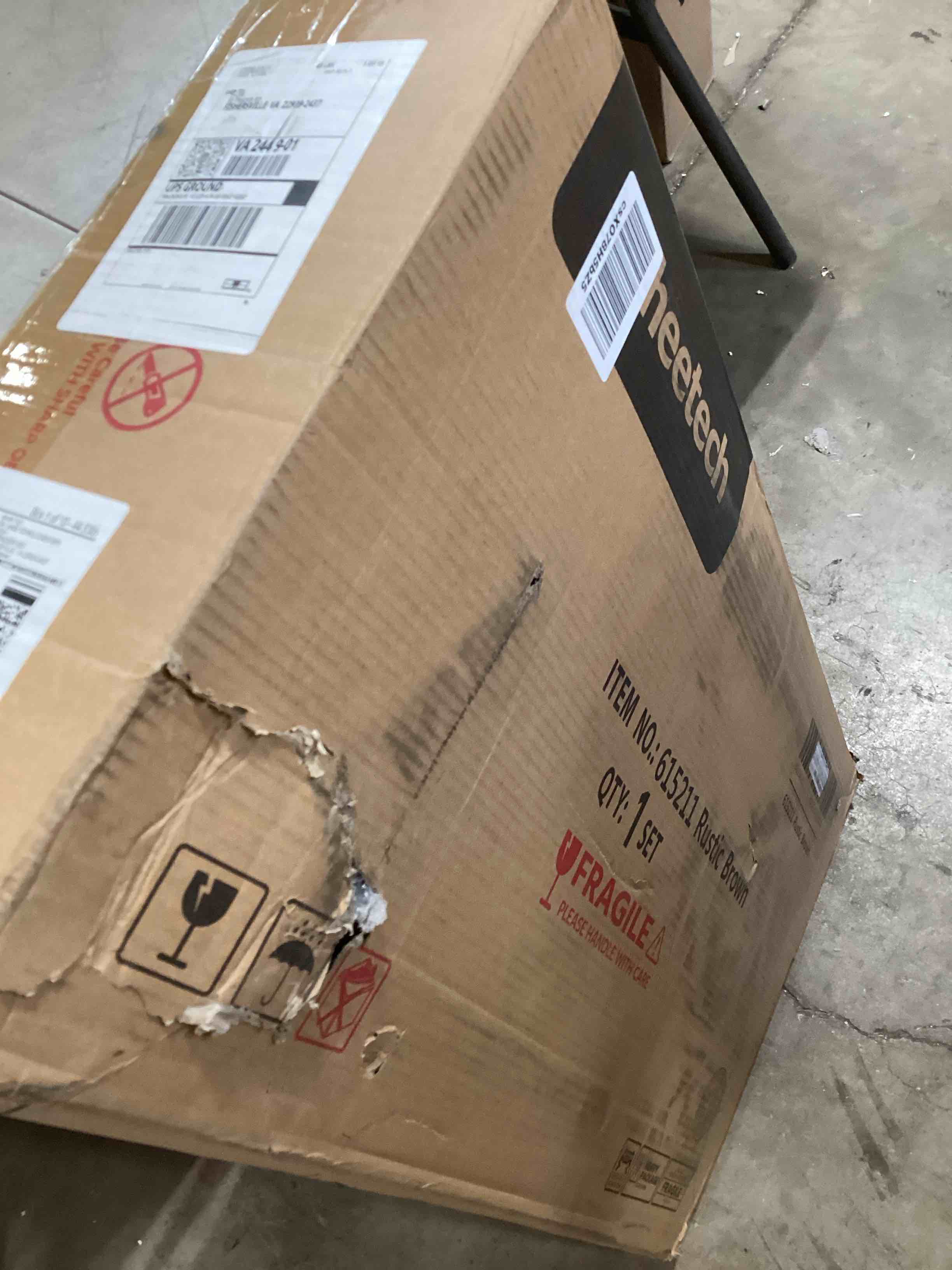 https://s3.amazonaws.com/lotting-images-prod/bidfta/TEA2802297_1750258637494.jpeg
