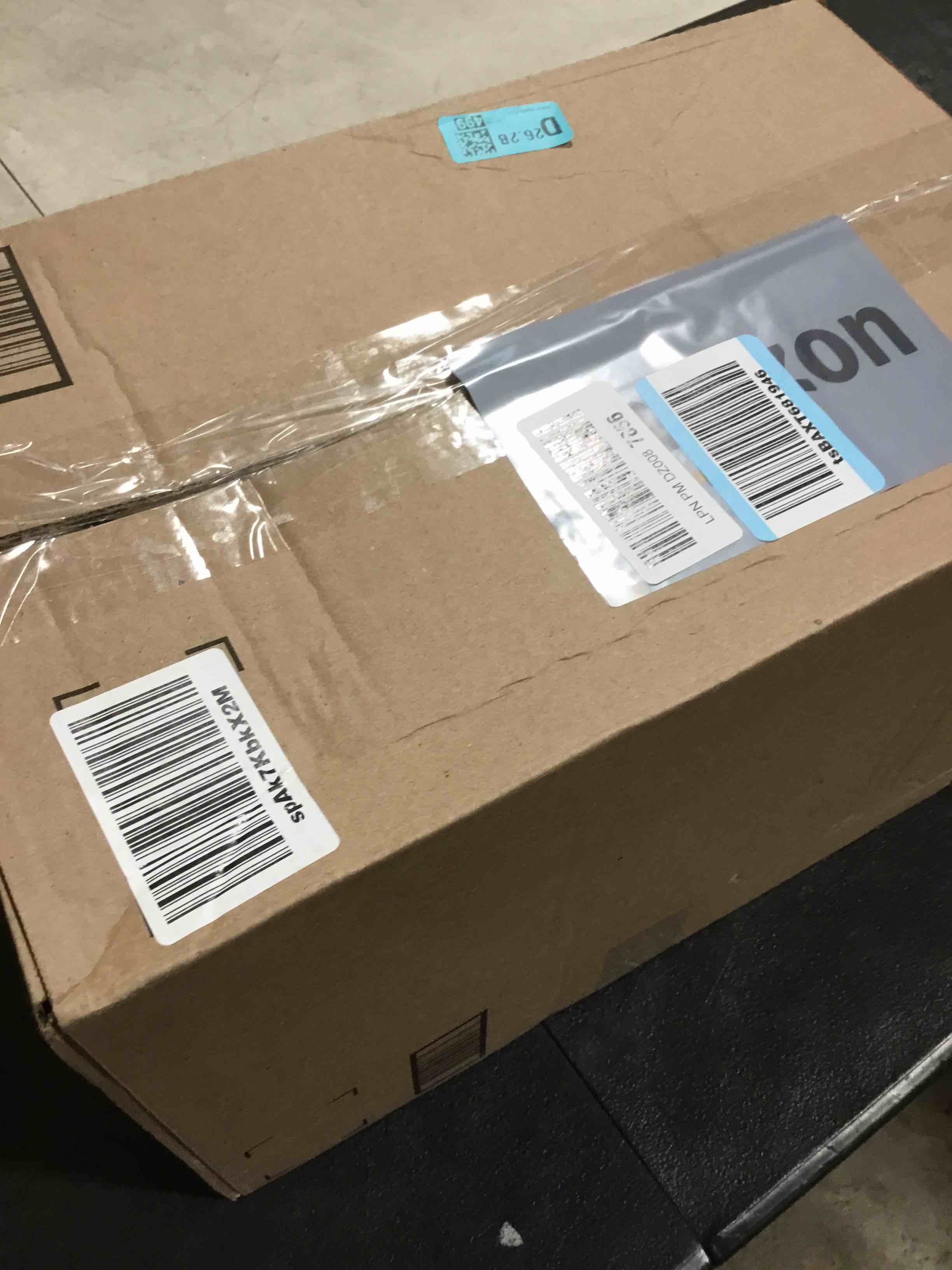 https://s3.amazonaws.com/lotting-images-prod/bidfta/TEA2802978_1750851053898.jpeg